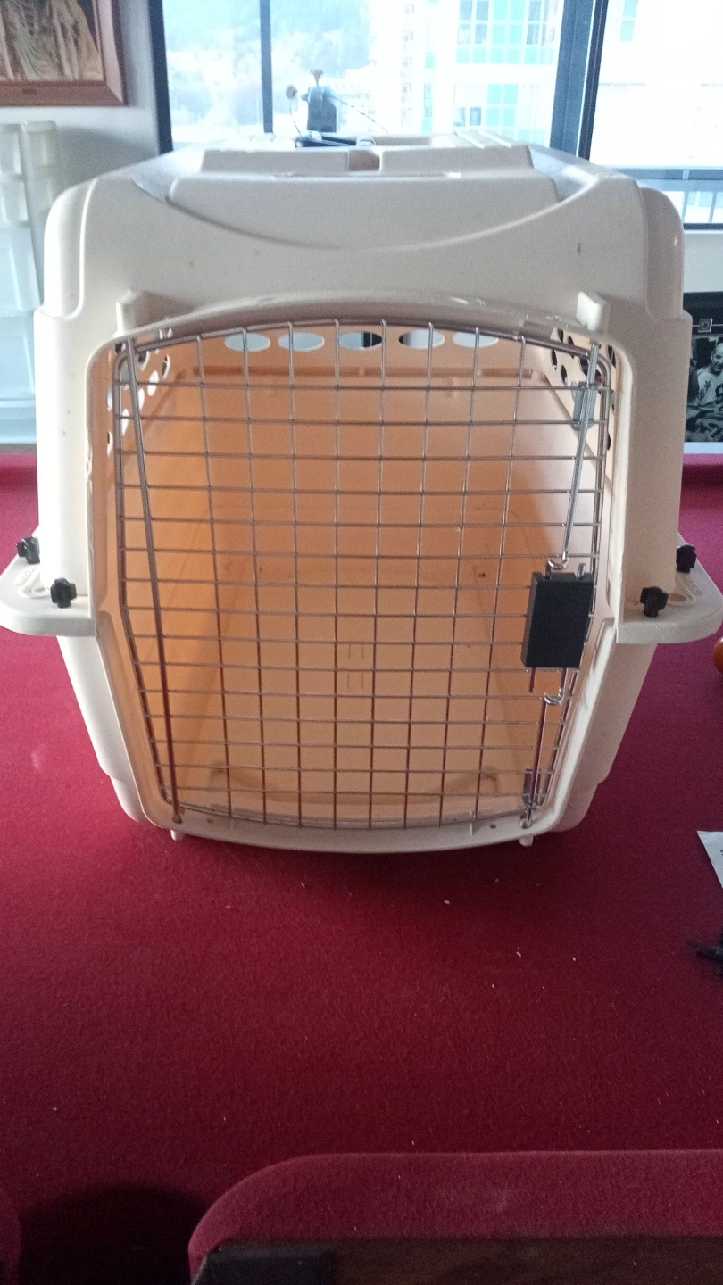 28" Vari Kennel Ultra ( Airline Travel Rated )