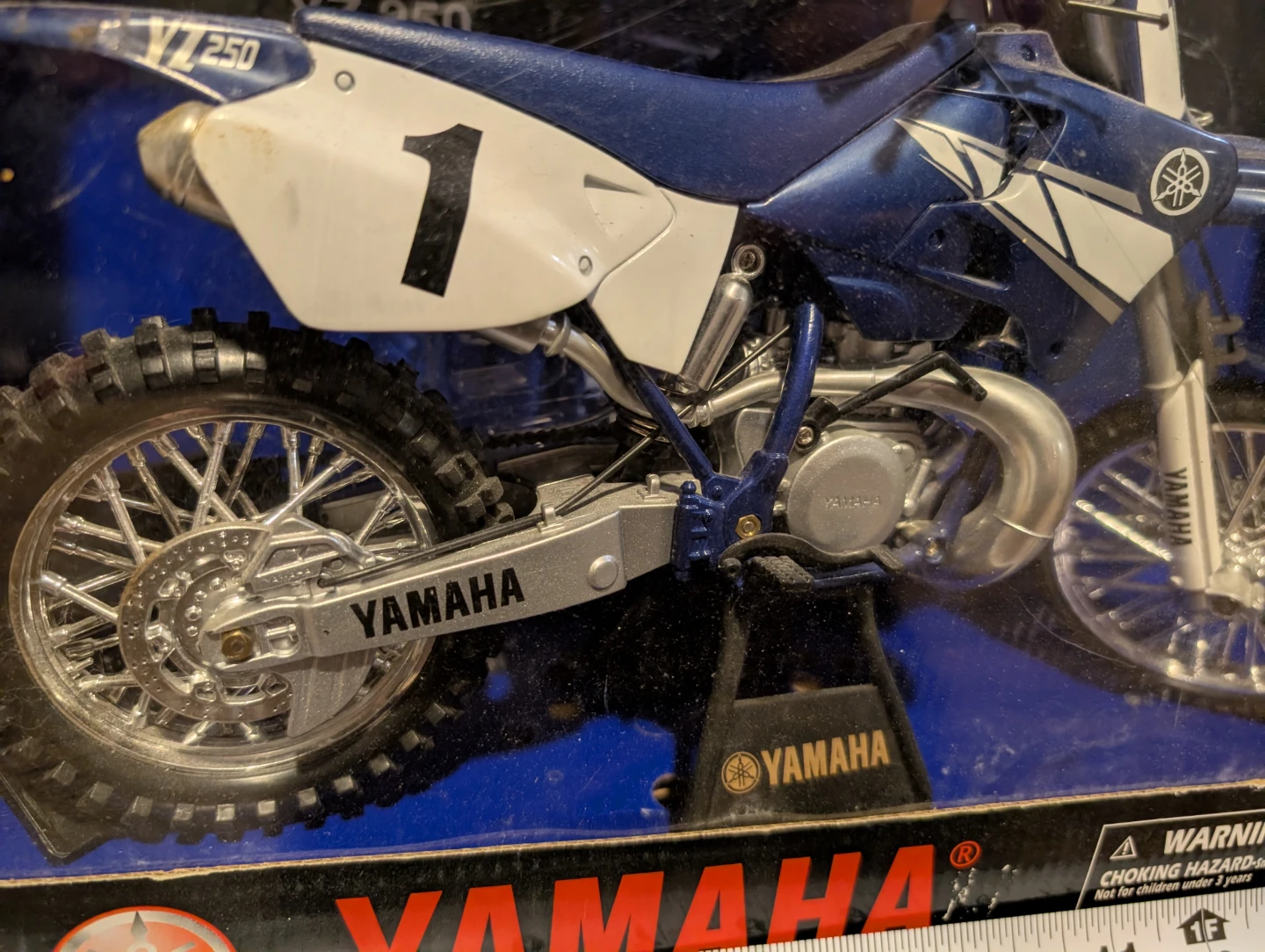 NewRay Yamaha YZ 250 Die-Cast Motorcycle 1:6 Scale - photo 2