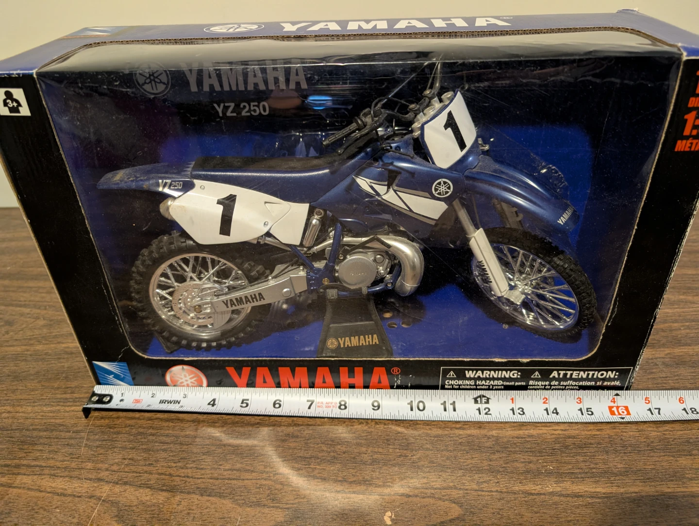 NewRay Yamaha YZ 250 Die-Cast Motorcycle 1:6 Scale - photo 3