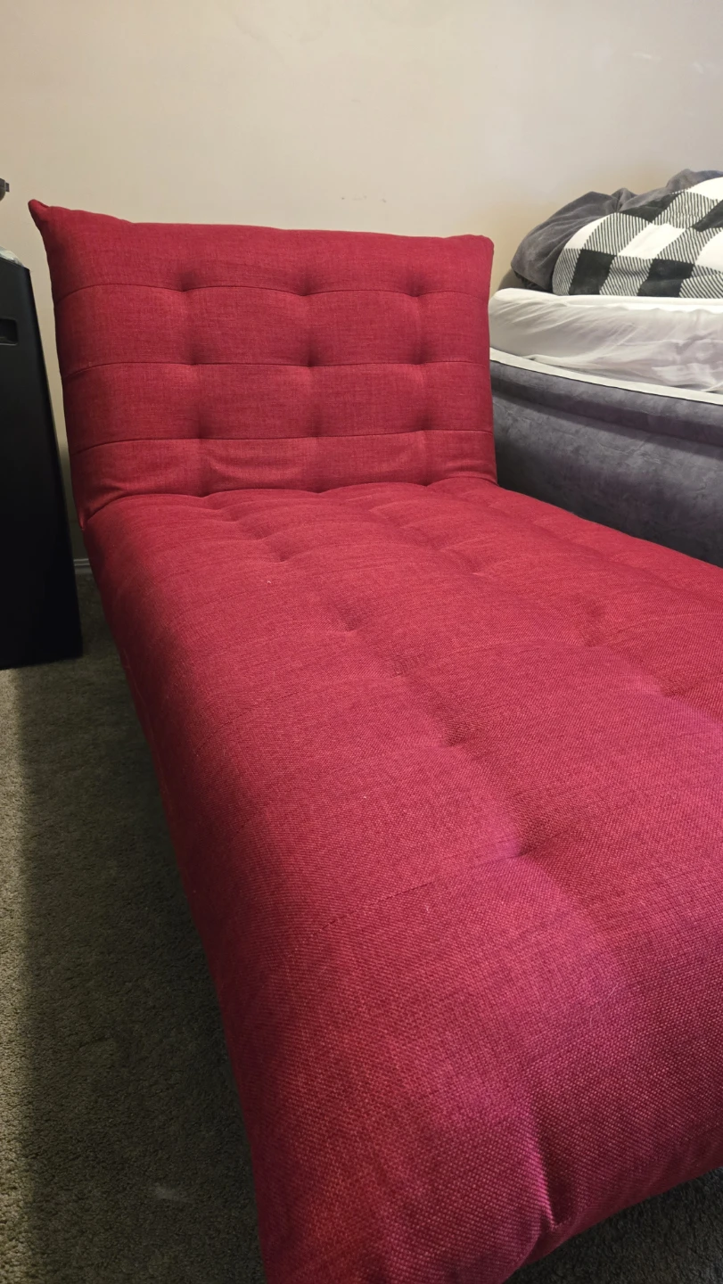 Red Tufted Daybed/Chaise Lounge - photo 2