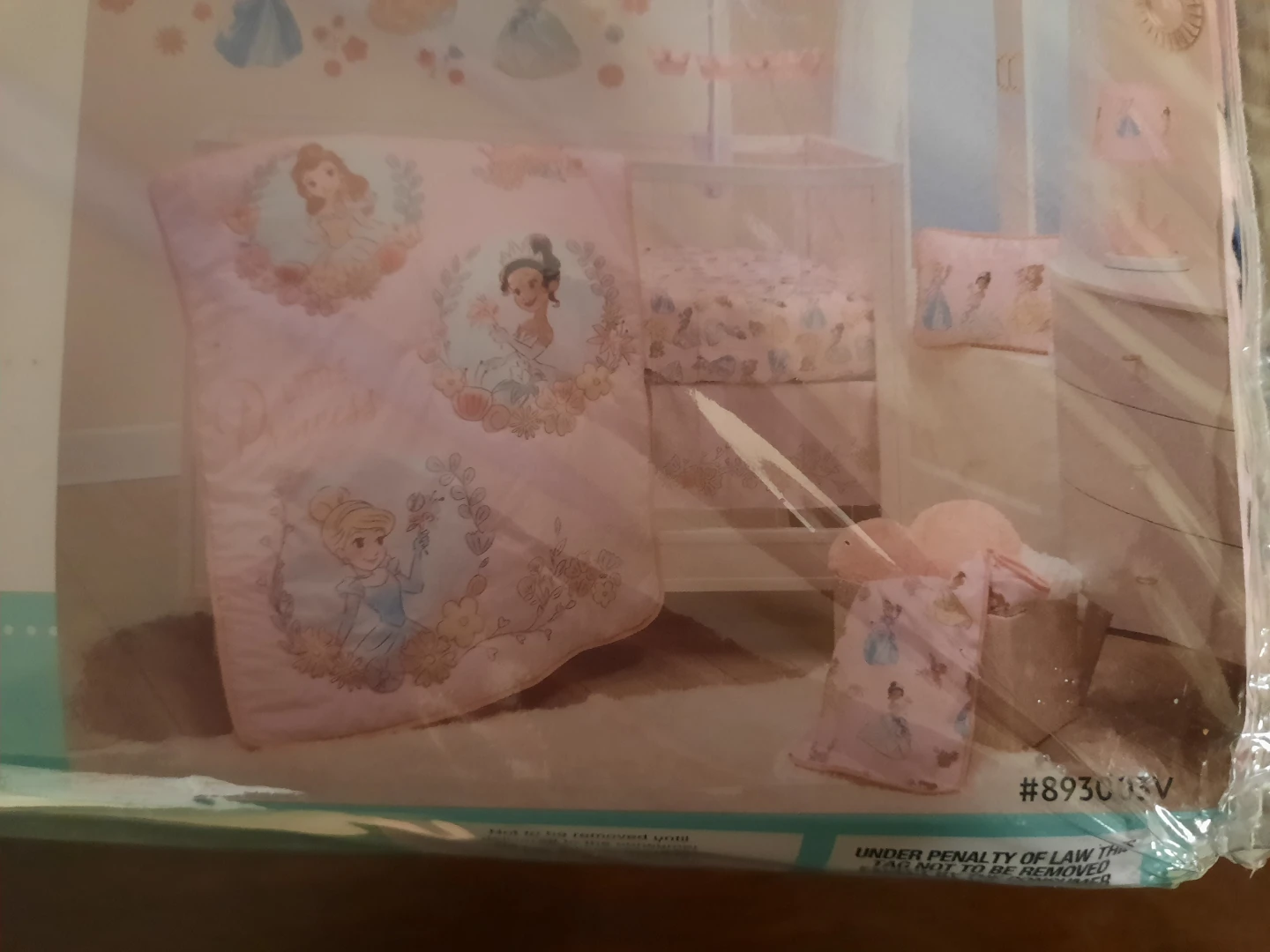 Lambs & Ivy Disney Princesses Crib Bedding Set - 3 Piece - photo 2