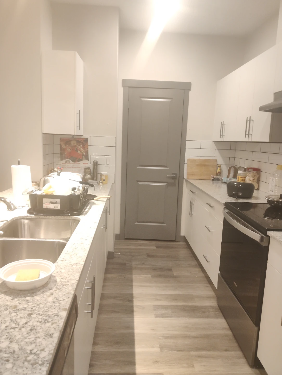 2 bedroom 2 Bath flat for rent - photo 2