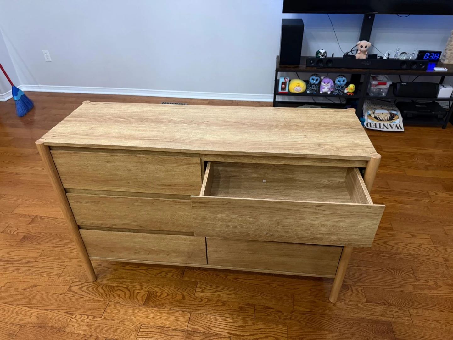 Light Wood 6-Drawer Dresser - photo 3