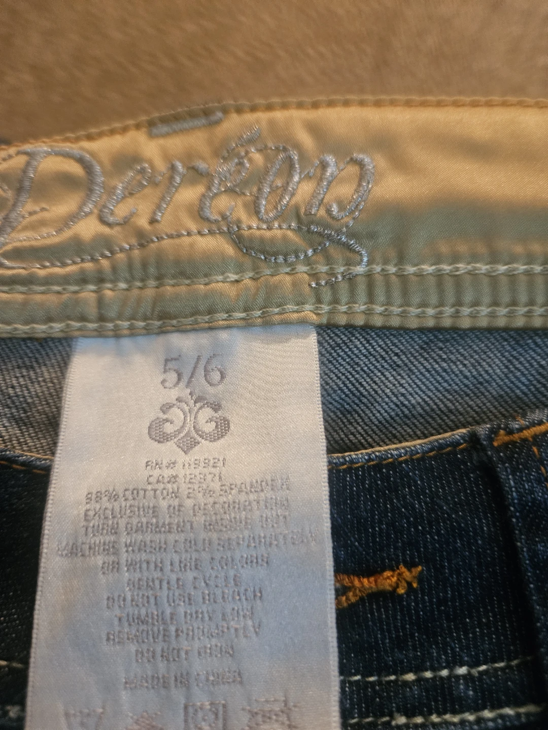Beyonce Dereon Women's  BlueJeans Size 5/6