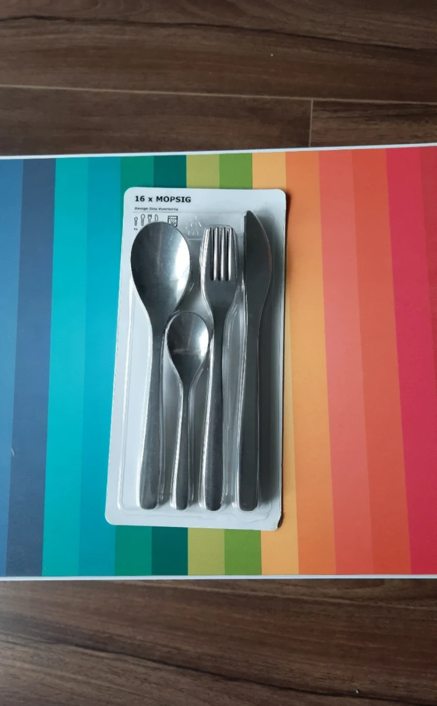 BRAND NEW 16-piece Cutlery Set