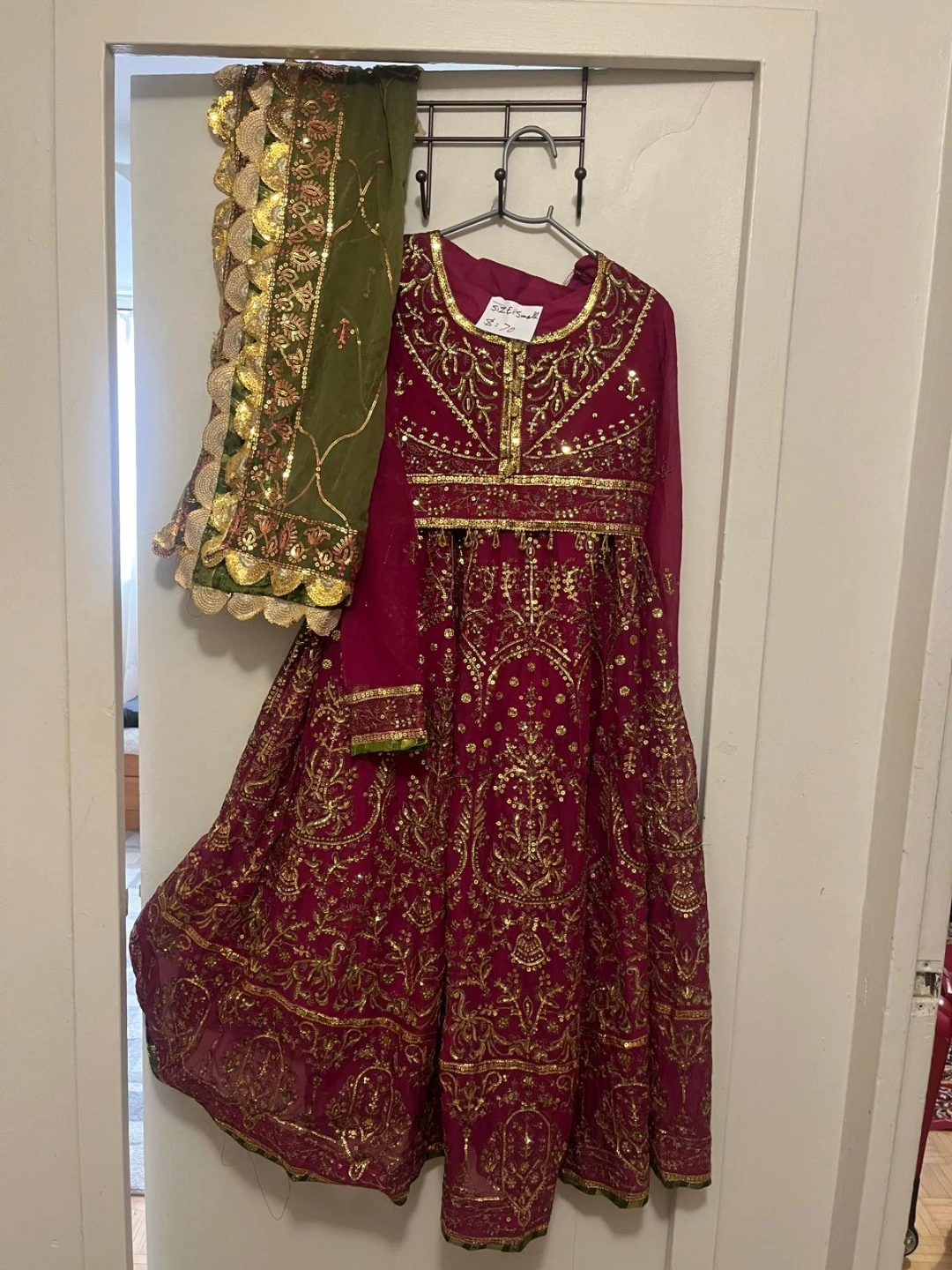 Womenns Embroidered Lehnga with Dupatta