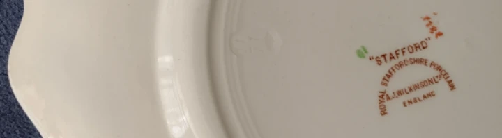 Royal Staffordshire "Stafford" Plate by A.J. Wilkinson - photo 3