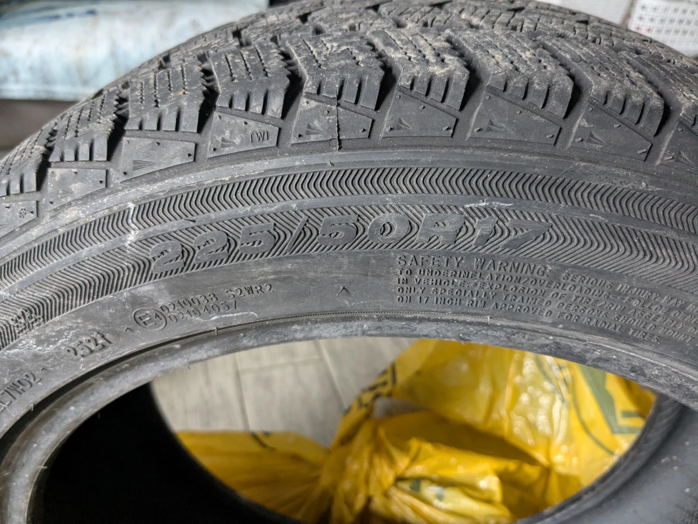 Double Star Winter Tire 225/50R17 - Set of 2 - photo 2