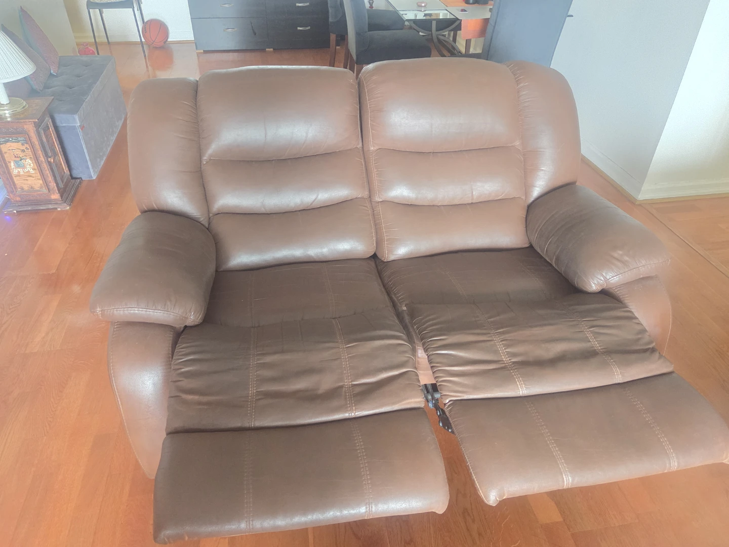 Brown Pure Leather Recliner- Excellent Condition - photo 2