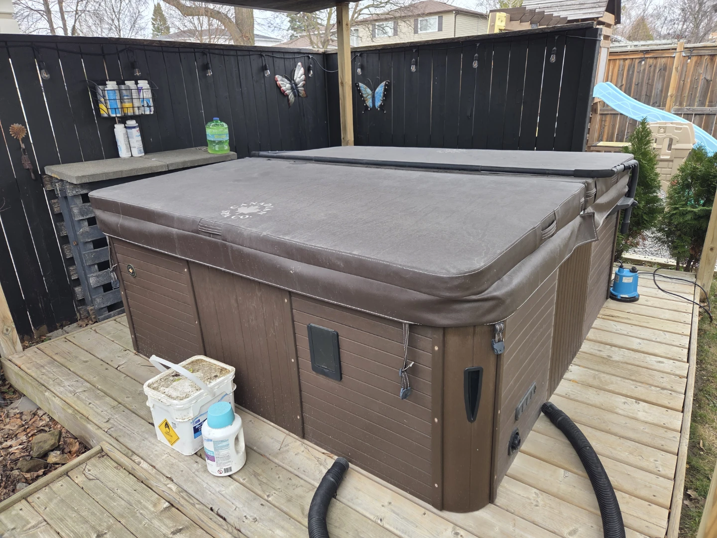 Hot tub with Brown Hot Tub Cover