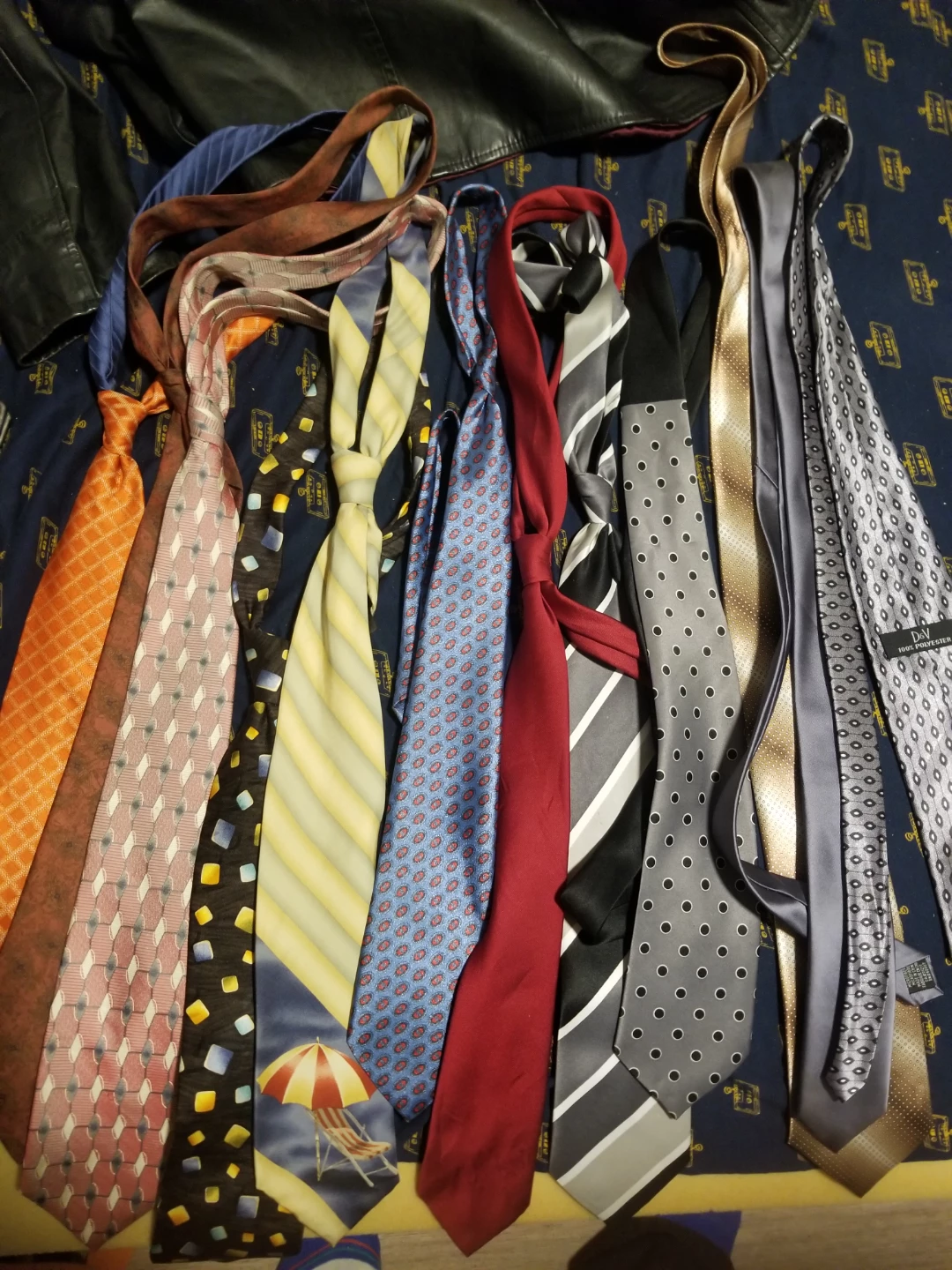 25 a tie just pick one - photo 3