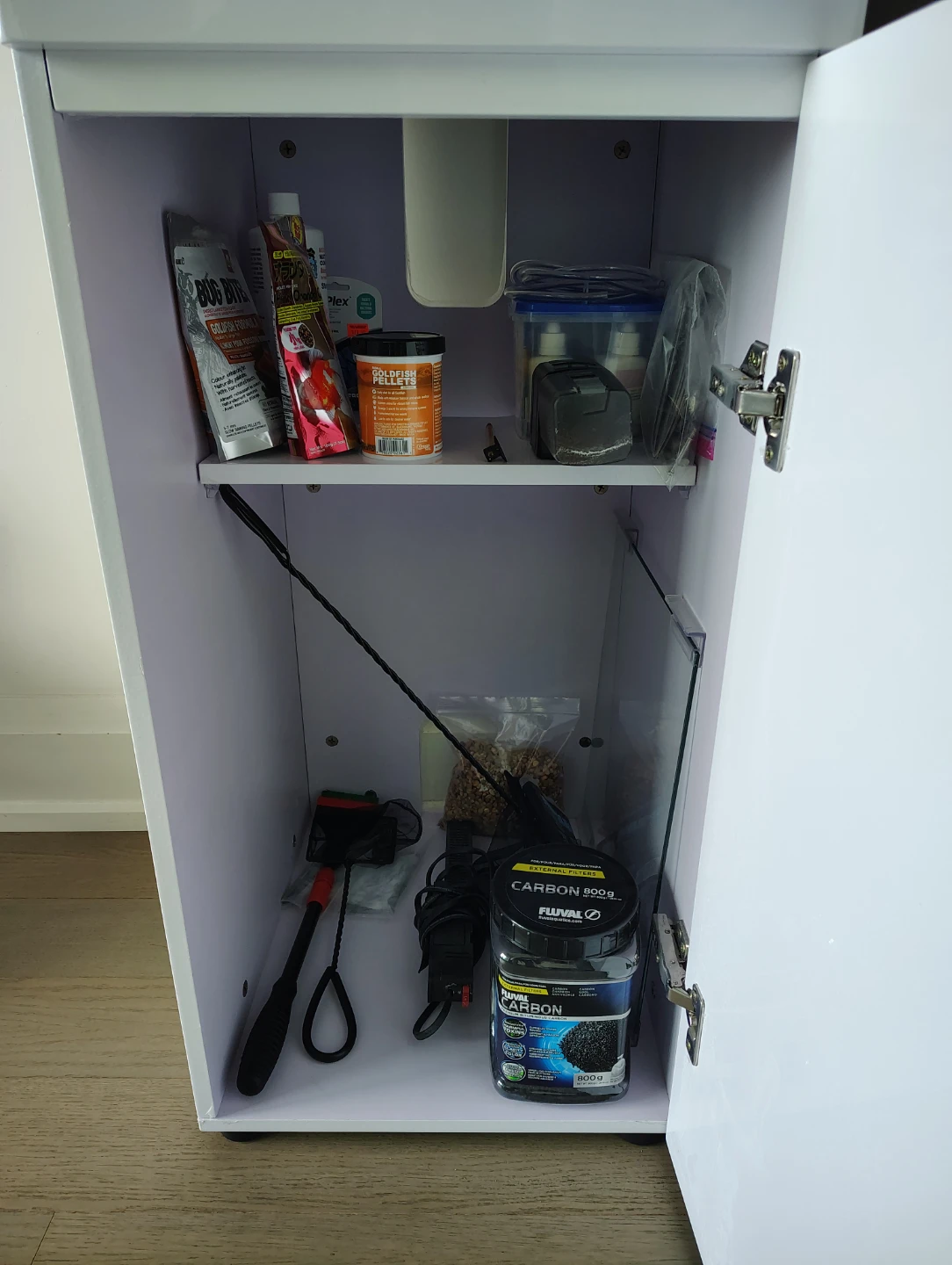 20-Gallon Rimless Aquarium & Stand + Extras! + Bonus Aquarium! - photo 3