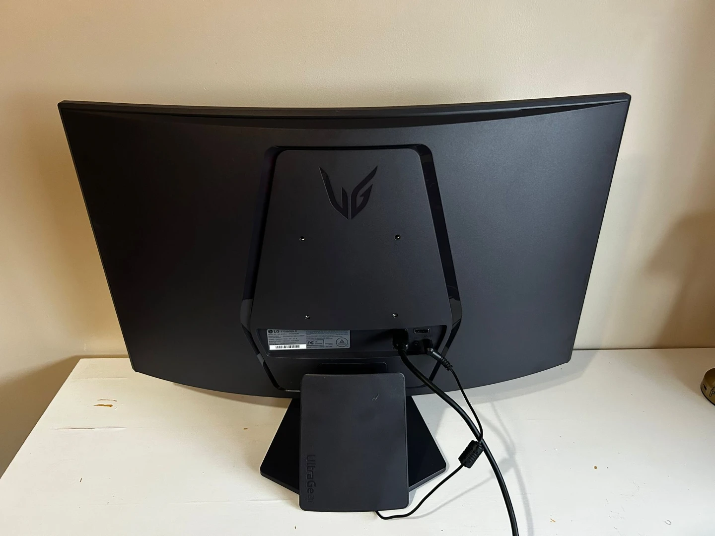 LG UltraGear Curved Gaming Monitor - photo 2