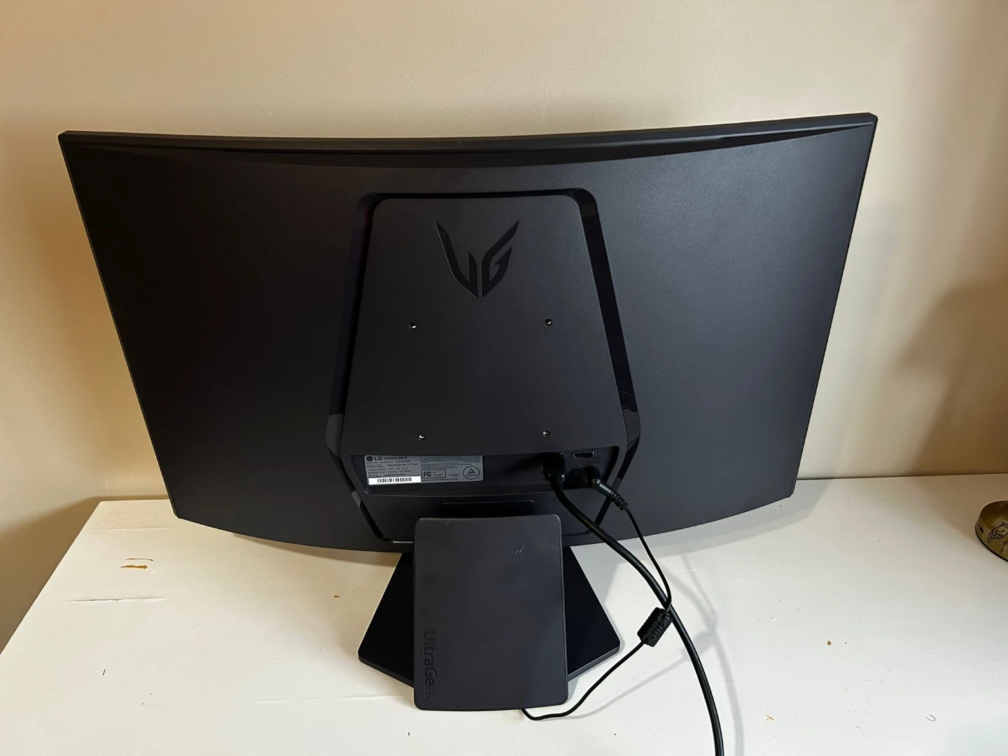 LG UltraGear Curved Gaming Monitor - photo 3
