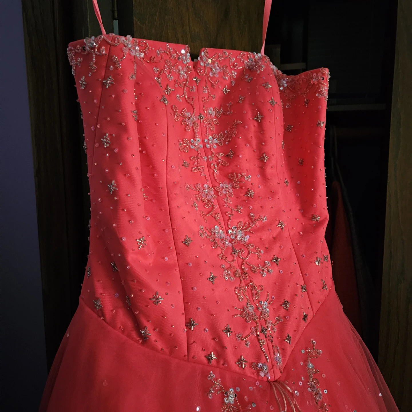 Formal Gown coral color size 18 - photo 2