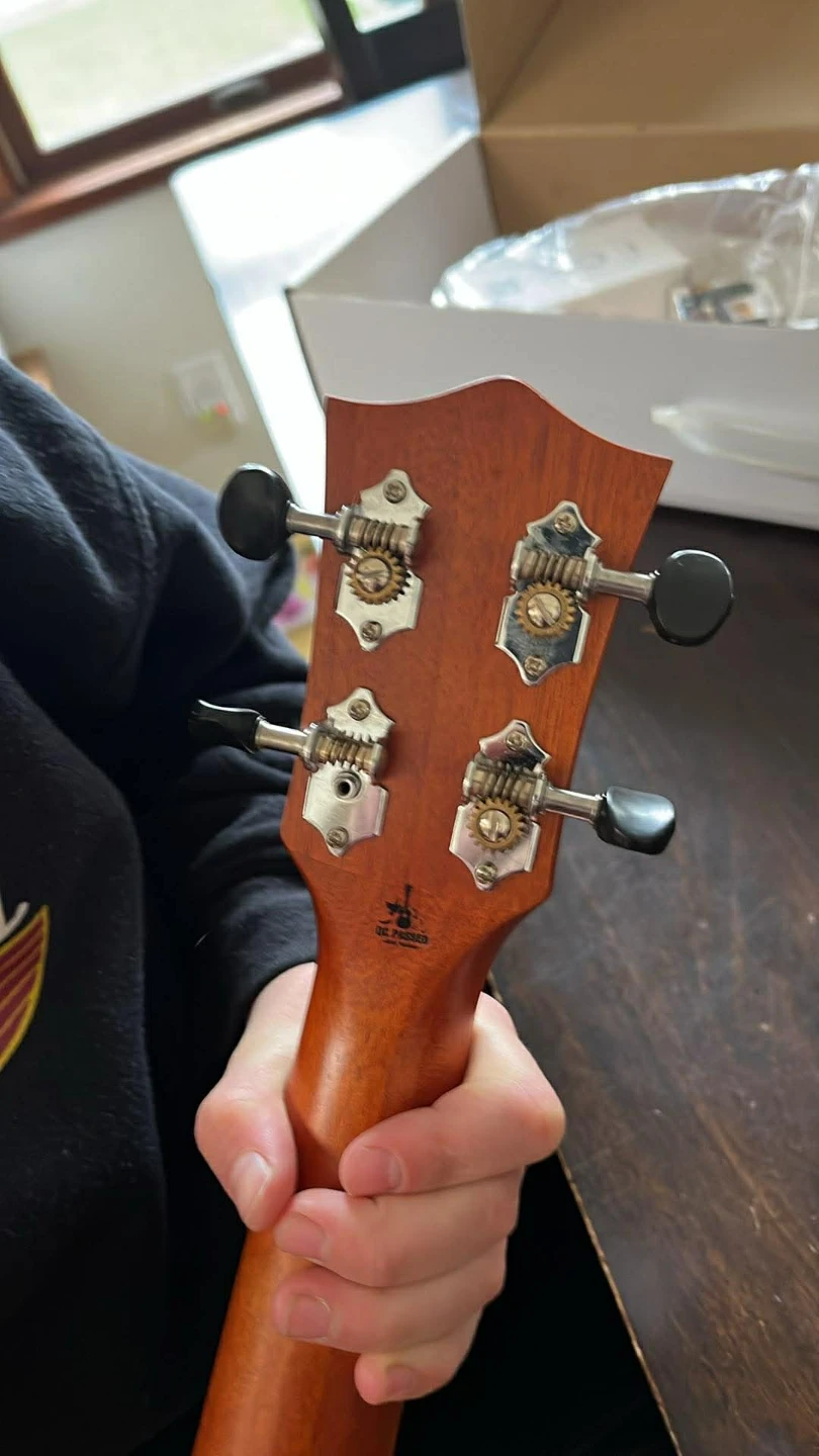 Aklot Ukulele with Gig Bag and Accessories - photo 4