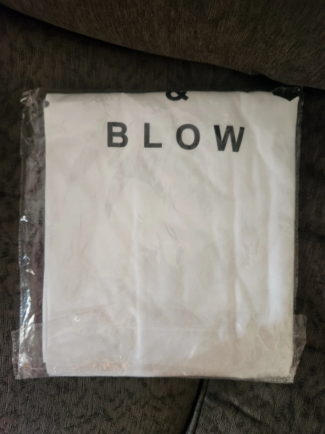 Cocaine & Caviar Blunts & Bitches T-Shirt - photo 5