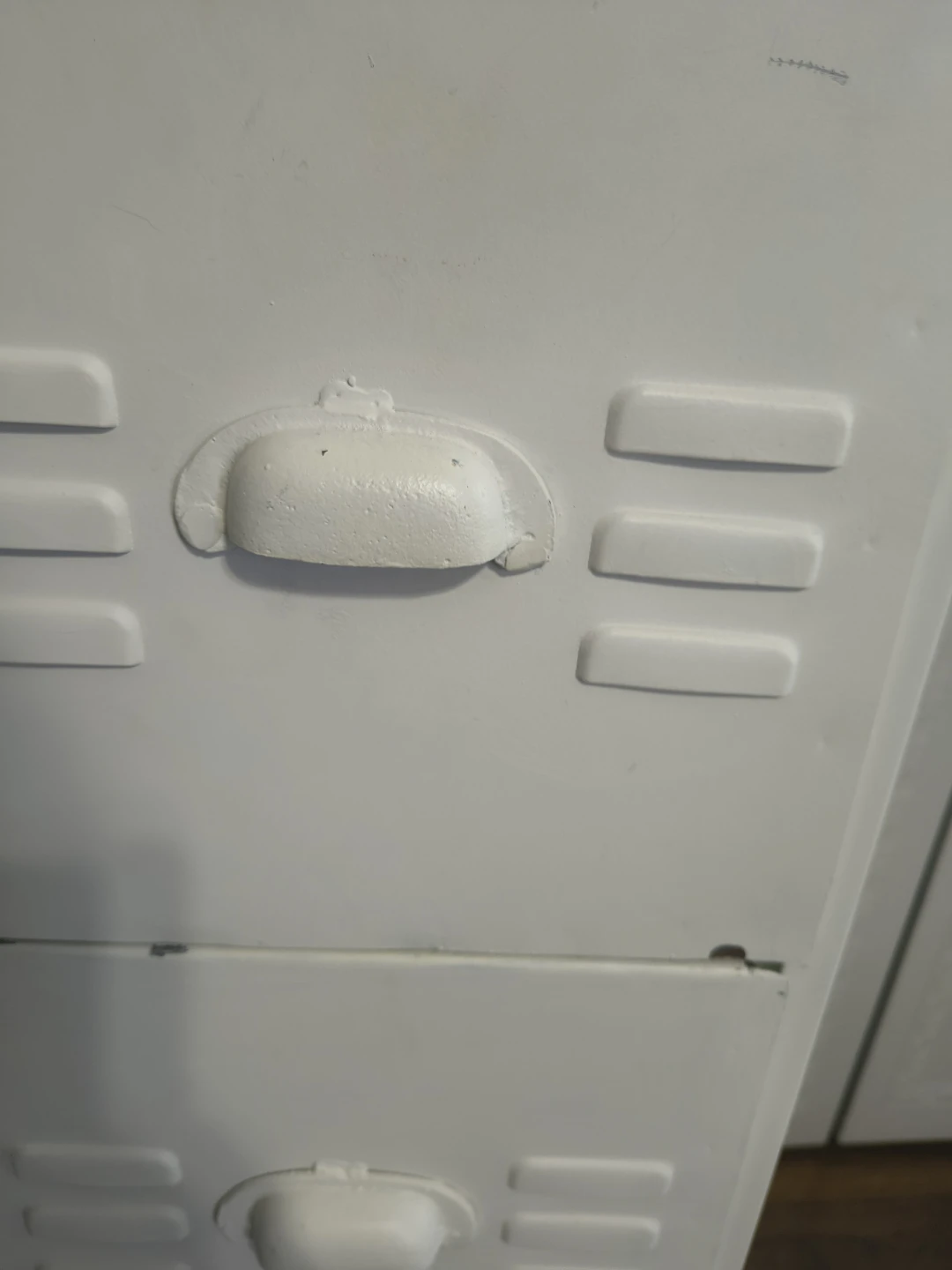 White 4-Drawer Metal Locker Cabinet - photo 4