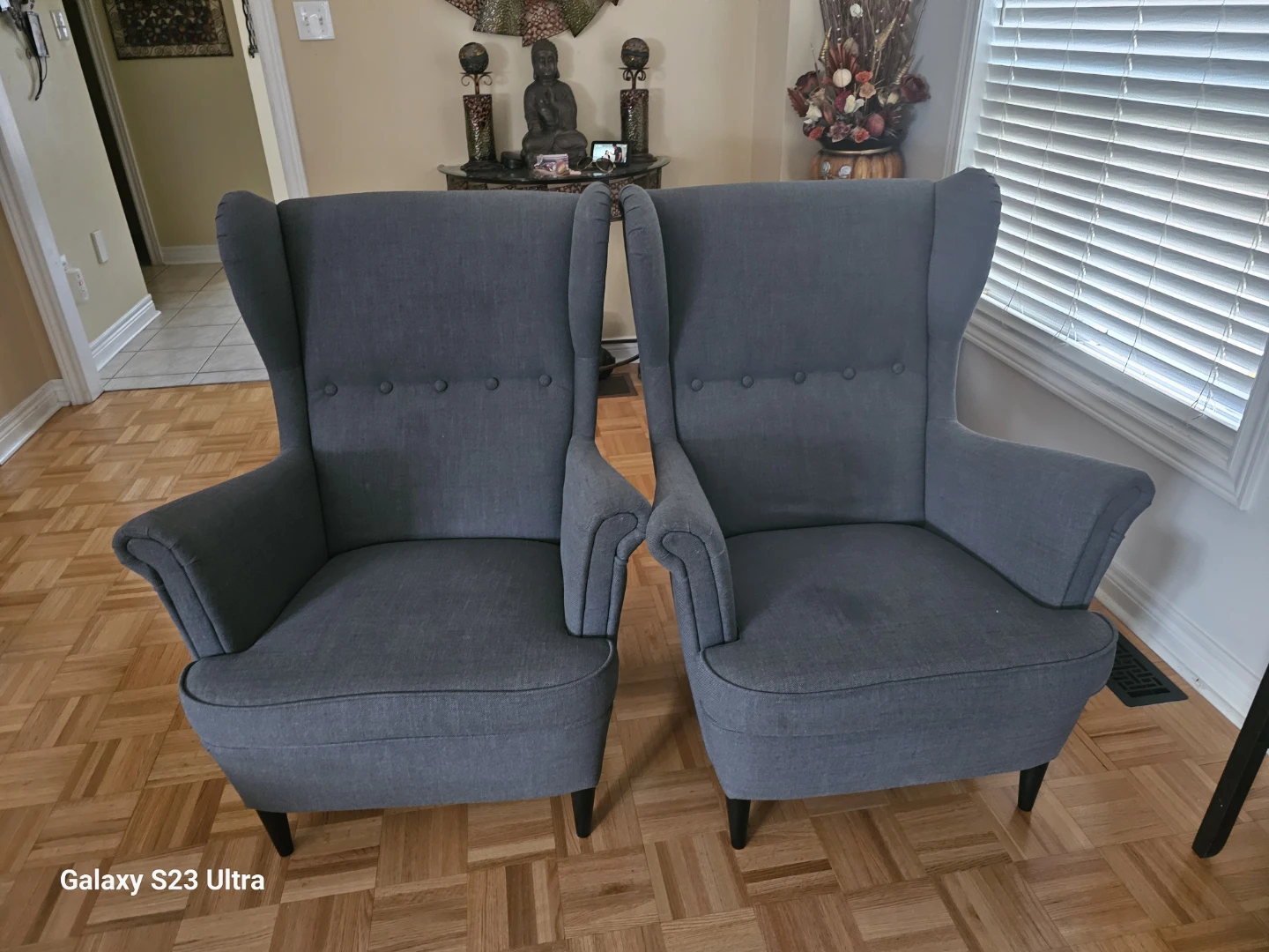 Pair of Grey Wingback Armchairs - photo 2