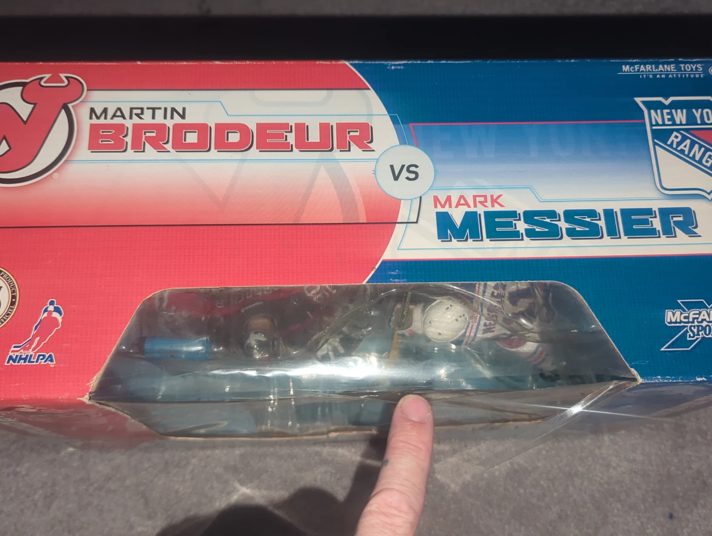 🌱McFarlane Toys NHL Two-Pack Martin Brodeur vs Mark Messier - photo 2