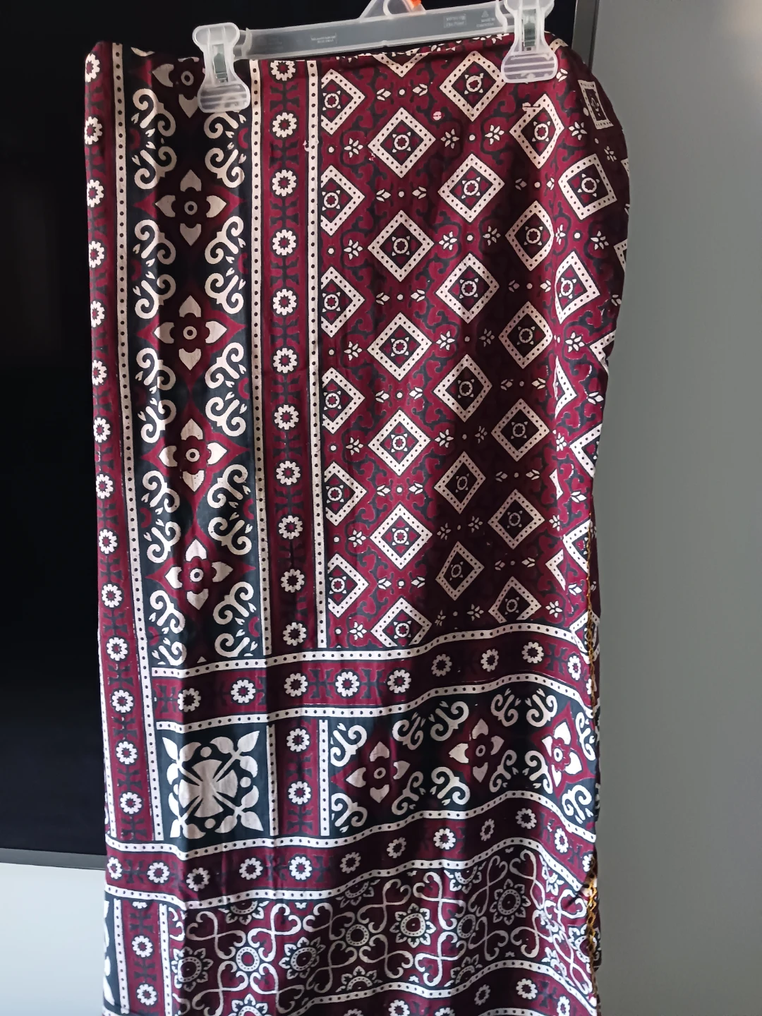 Elegant shawl men and women wearing traditional