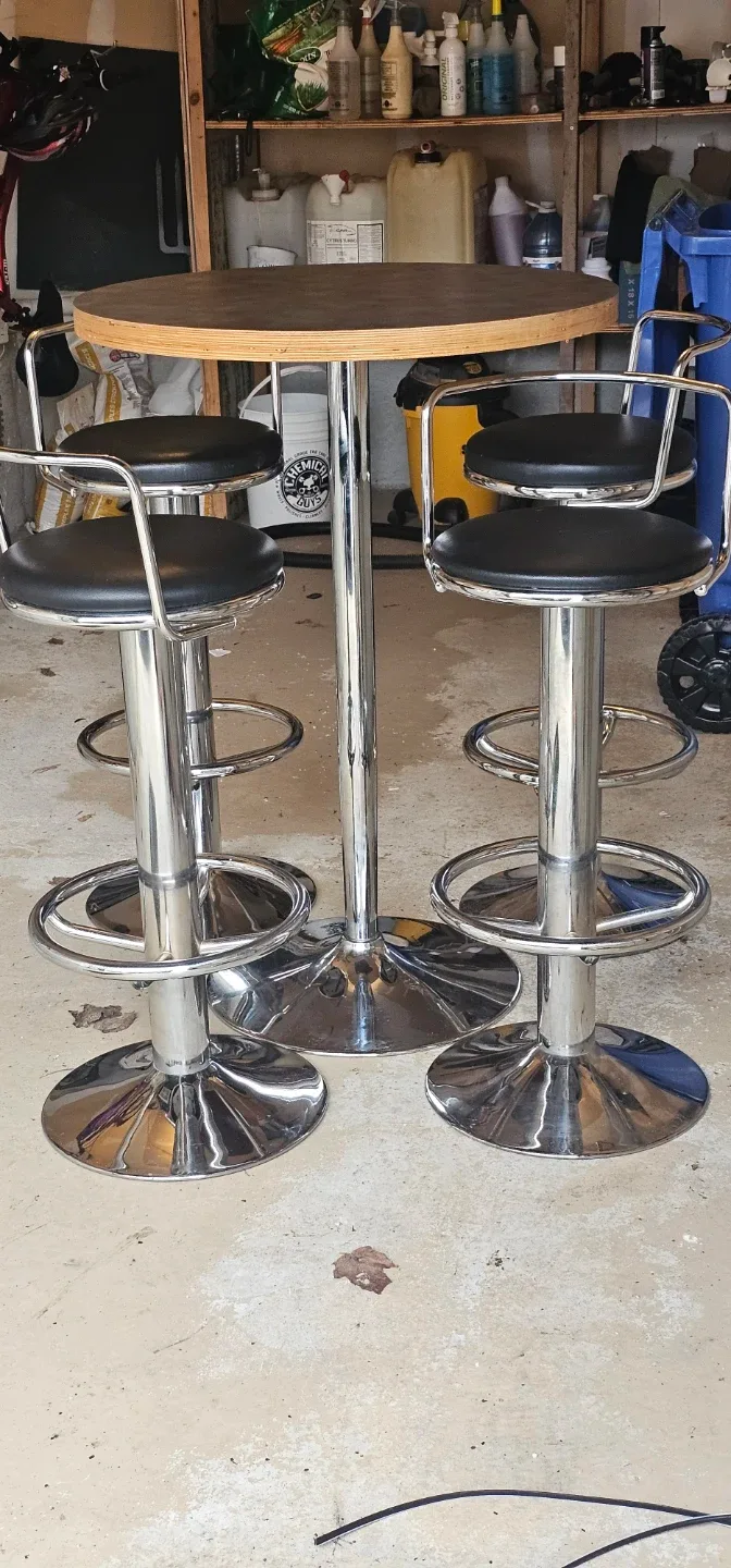 Bar Table and 4 Stools Set