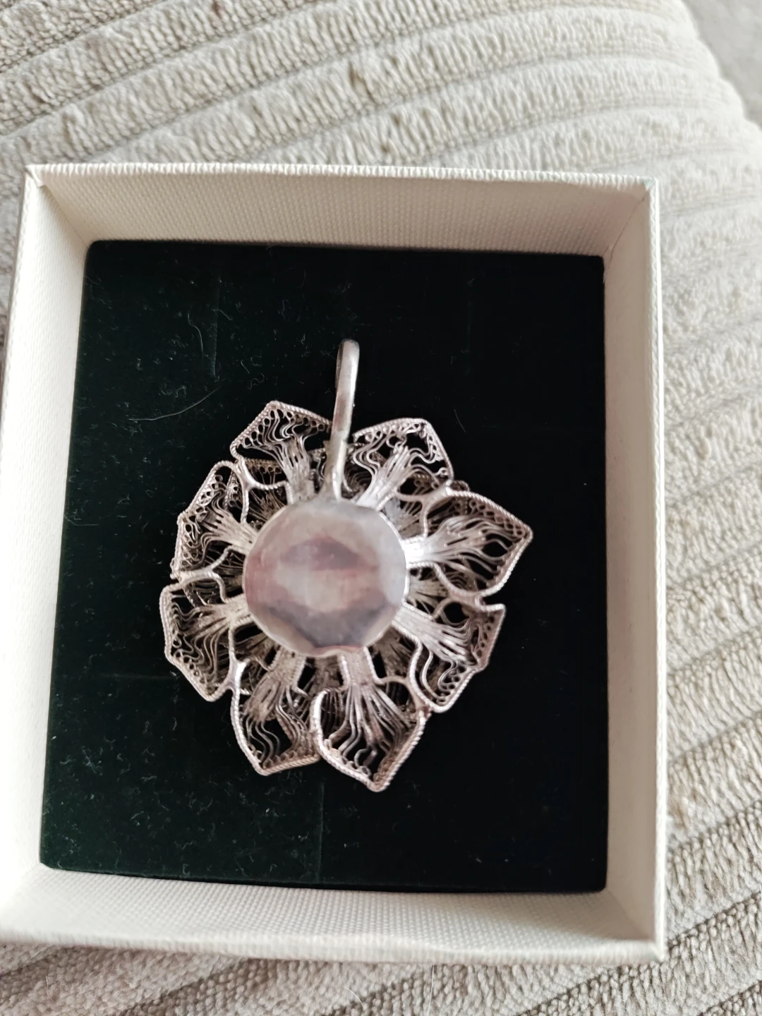 Filigree Flower Pendant - photo 2