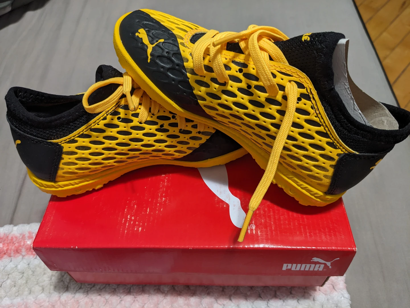 Brand New Kids Puma Soccer Shoes Size 12C