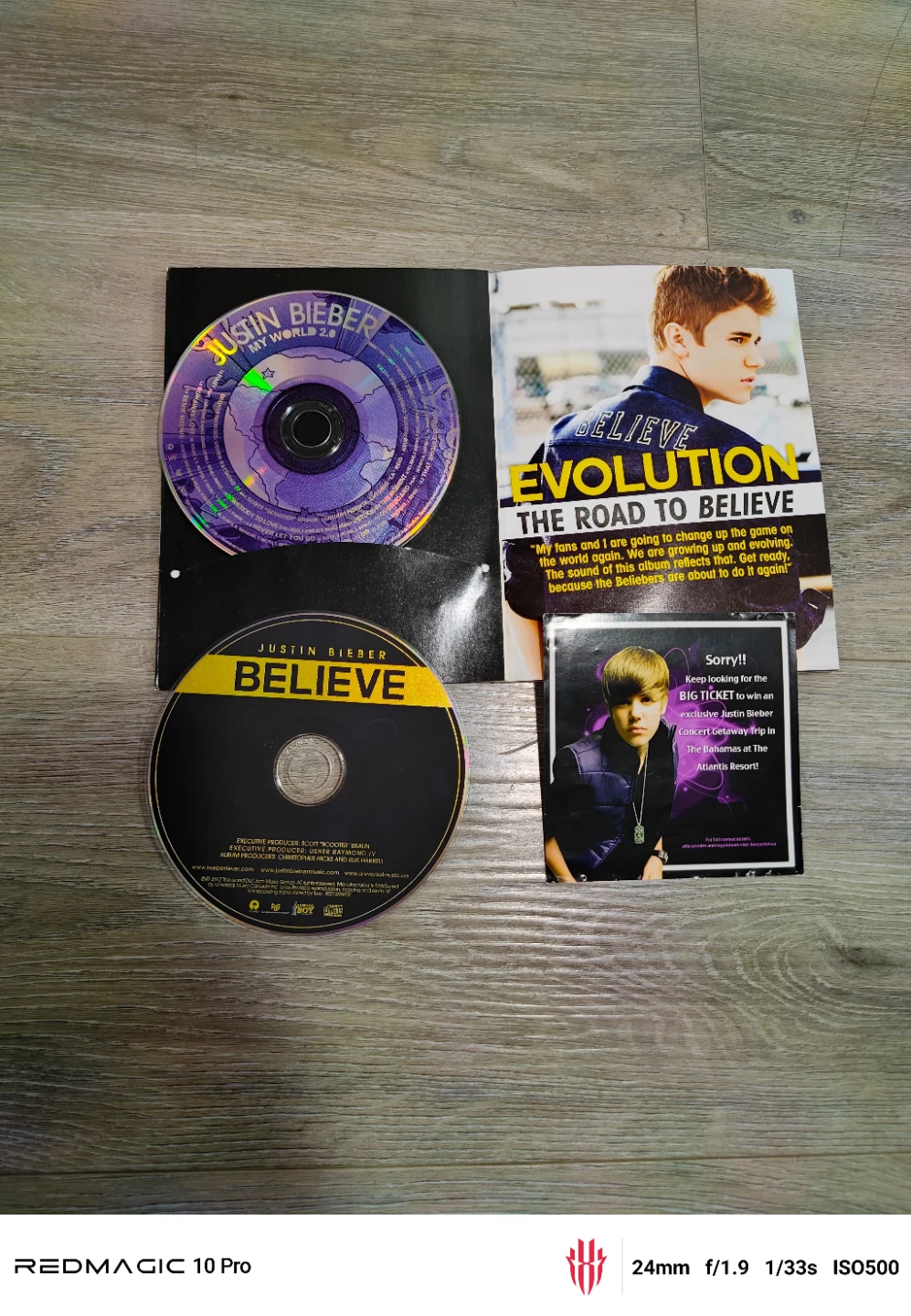 2010 - 11 Justin Bieber Collectibles Bundle - photo 3
