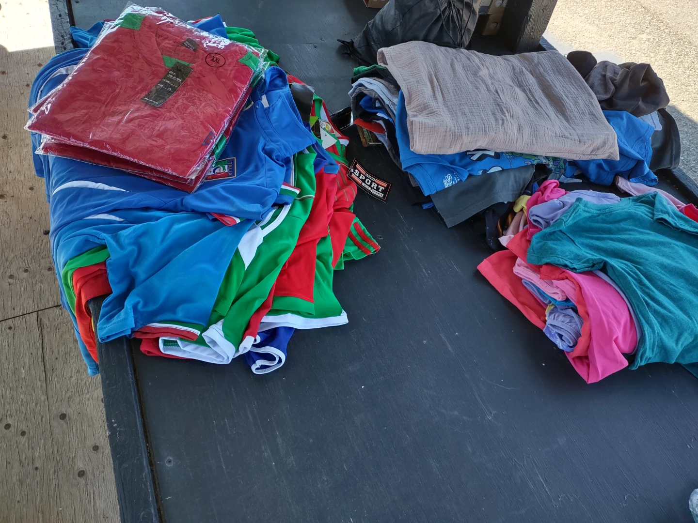 Free delivery Bundle of Soccer Jerseys selling them as Lot - photo 3