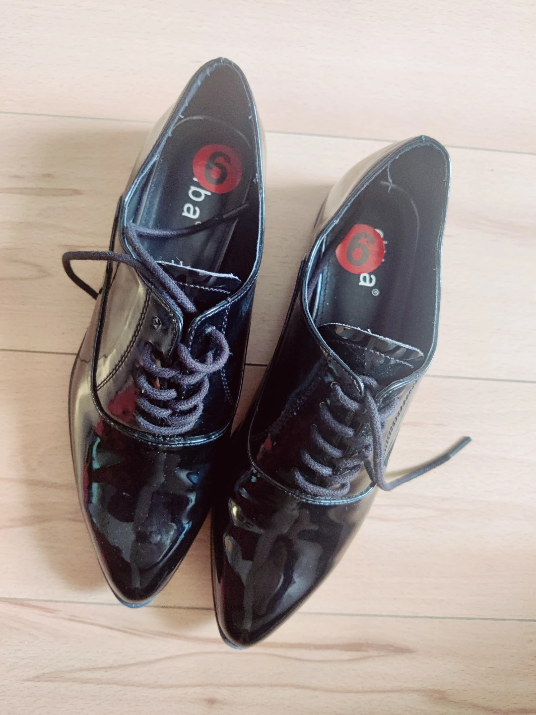 Alba Black Patent Leather Oxford Shoes Size 6