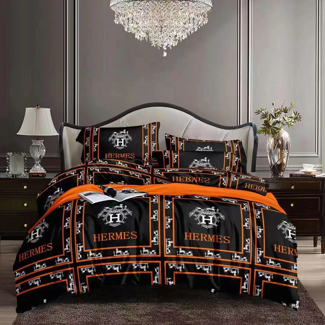 Kings and queens  bedsheets with 4 pillow Cases and  duvet cover