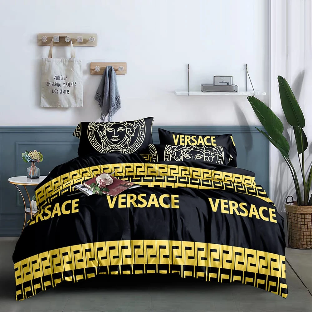 Kings and queens  bedsheets with 4 pillow Cases and  duvet cover - photo 3