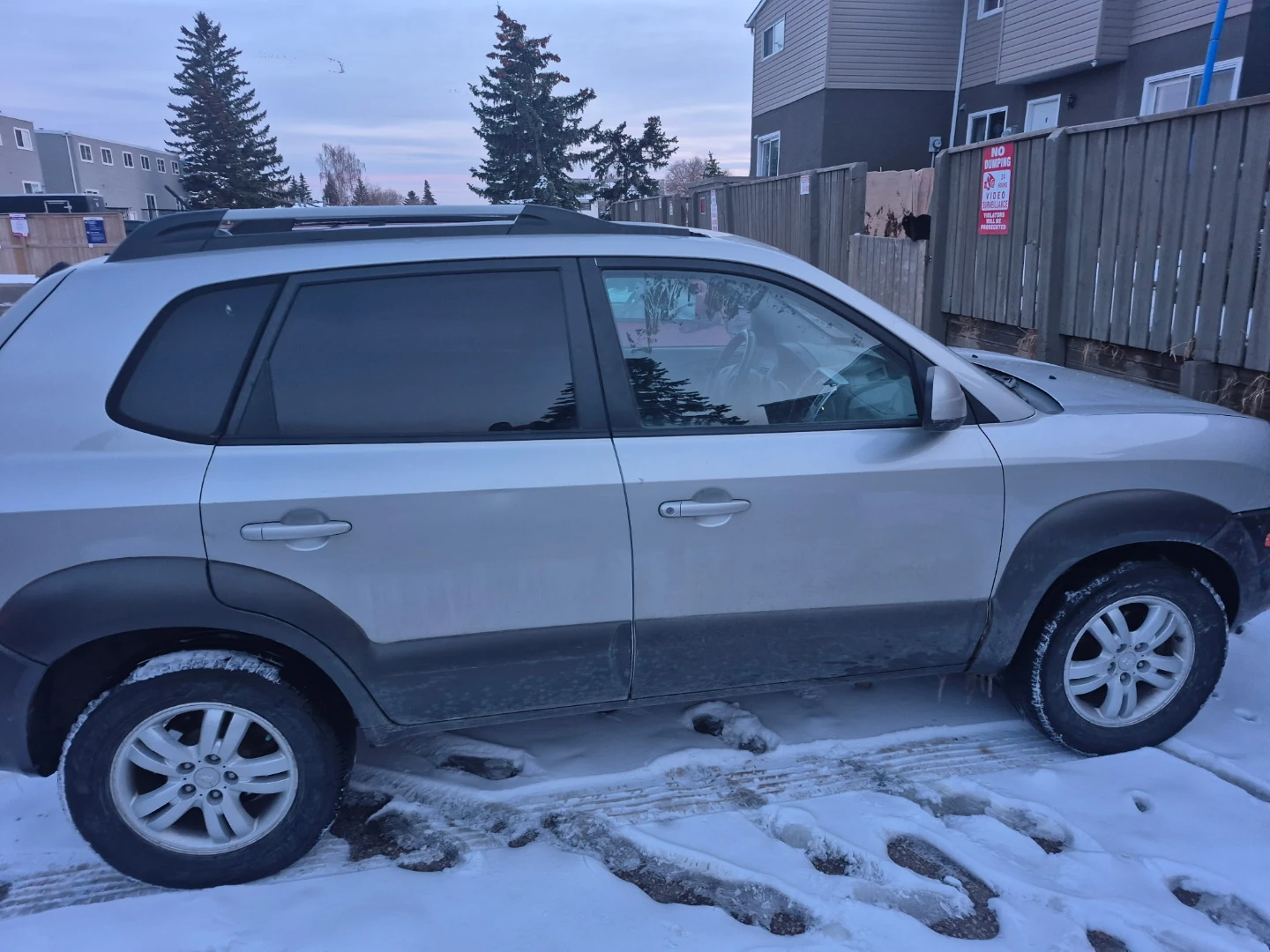 2005 Hyundai Tucson 4wd  V6 suv