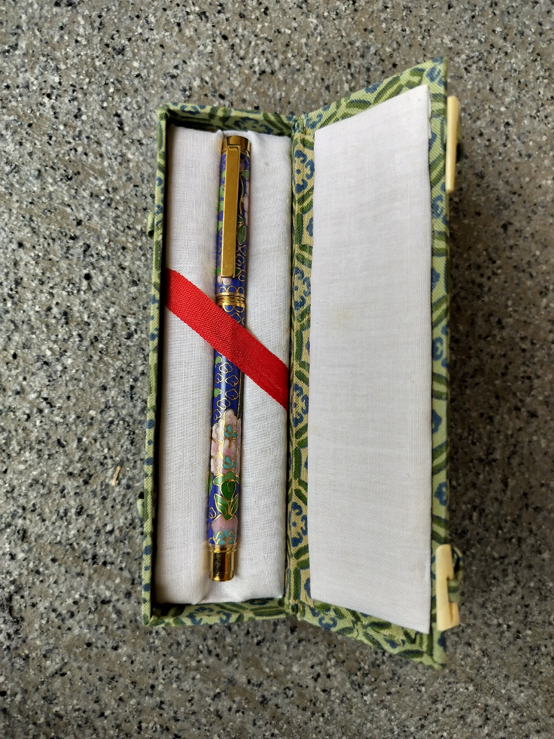 Decorative Cloisonné Pen with Presentation Box