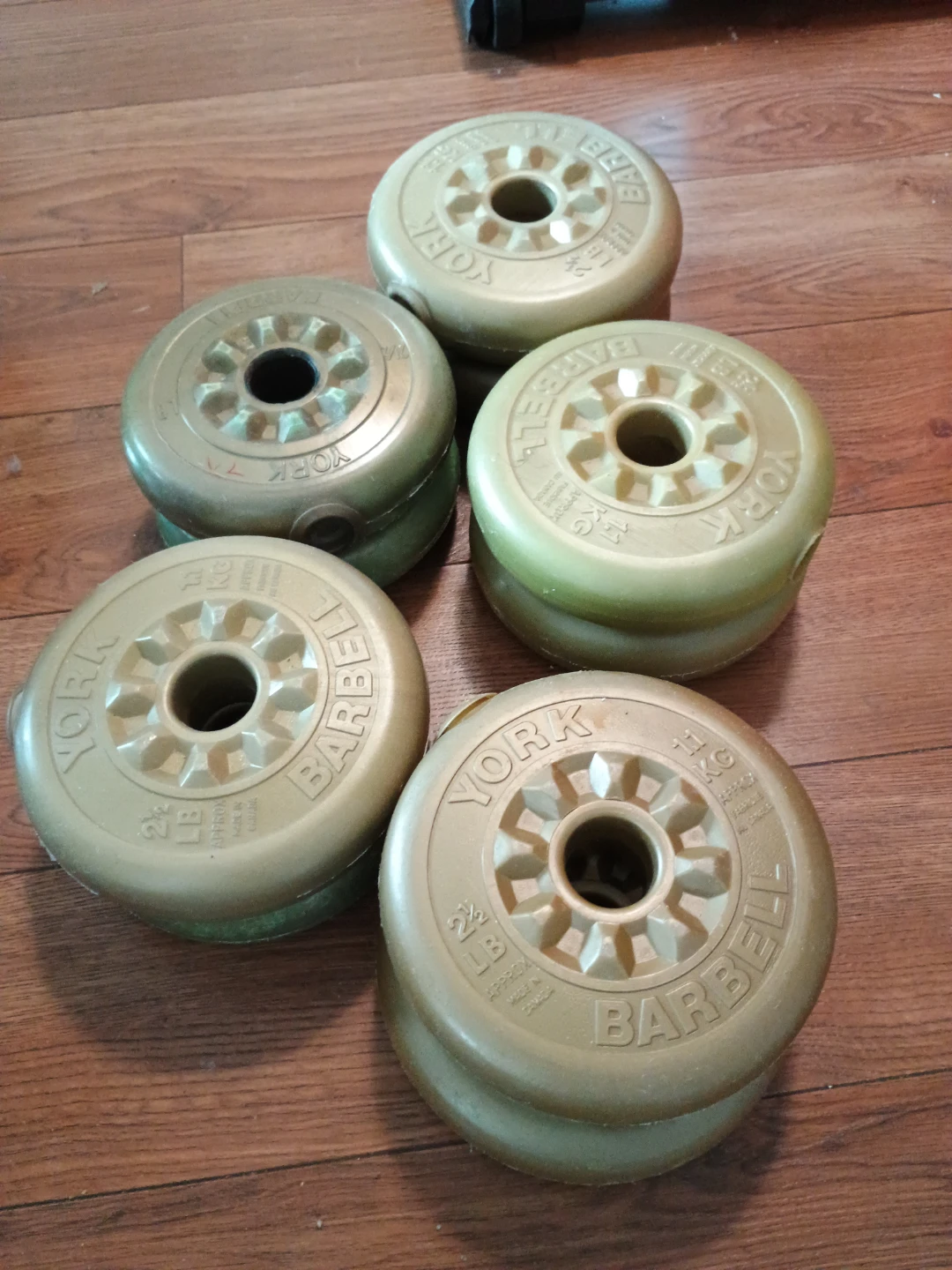 👍 10x2.5lbs York Barbell used Weight Plates (11 KG / 25 LB)