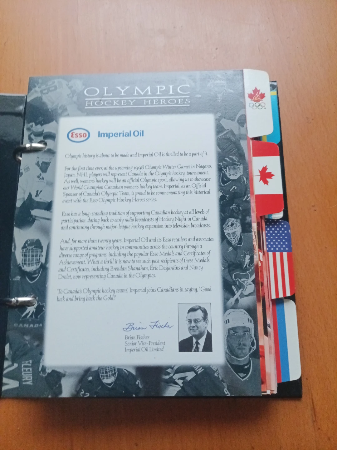 Olympic Hockey Heroes Binder - photo 3