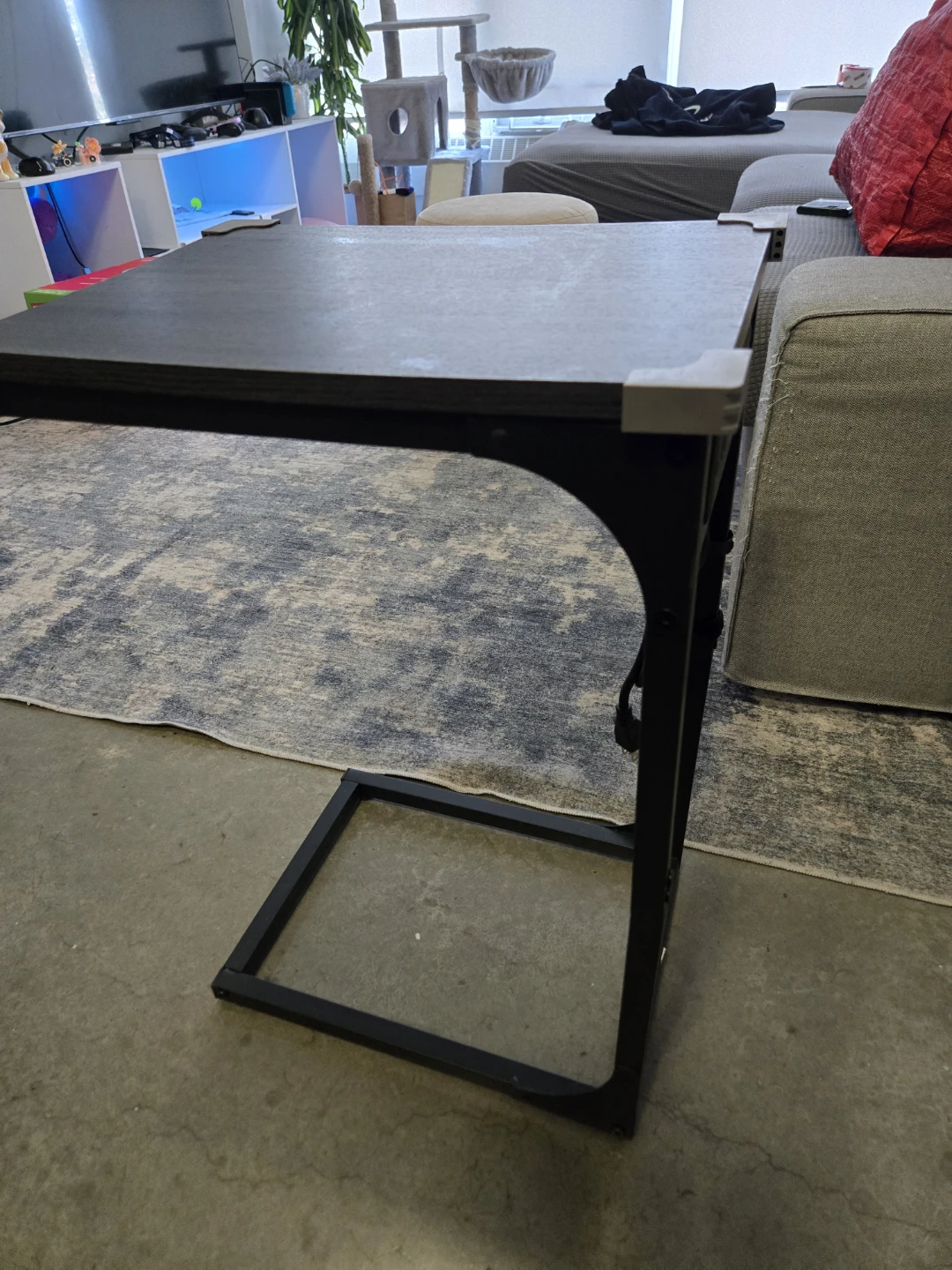 VASAGLE C-Shaped End Table with Charging Station - Gray Oak - photo 3