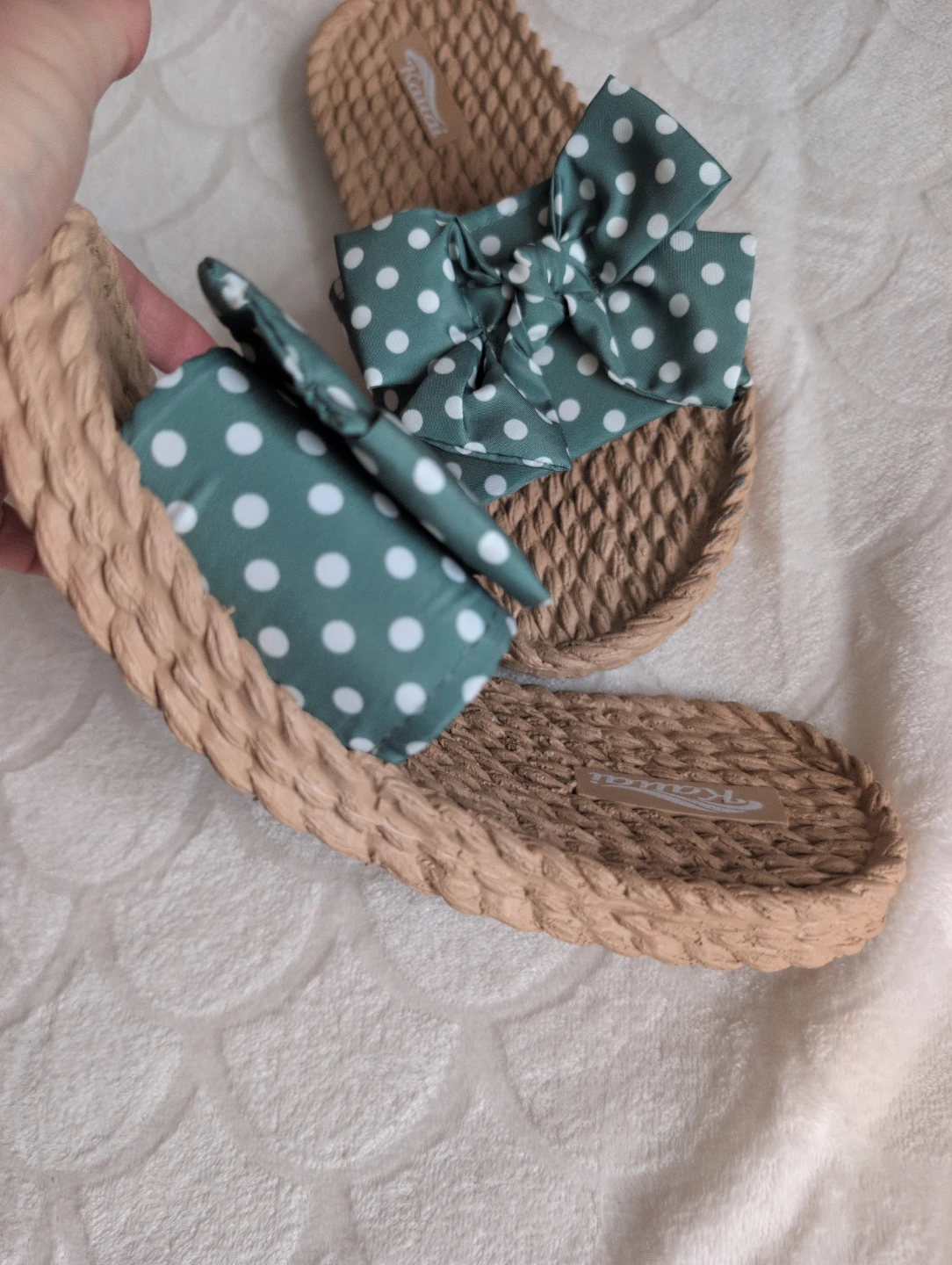 Women's Slide Sandals with Green Polkadot Bow Detail - photo 4
