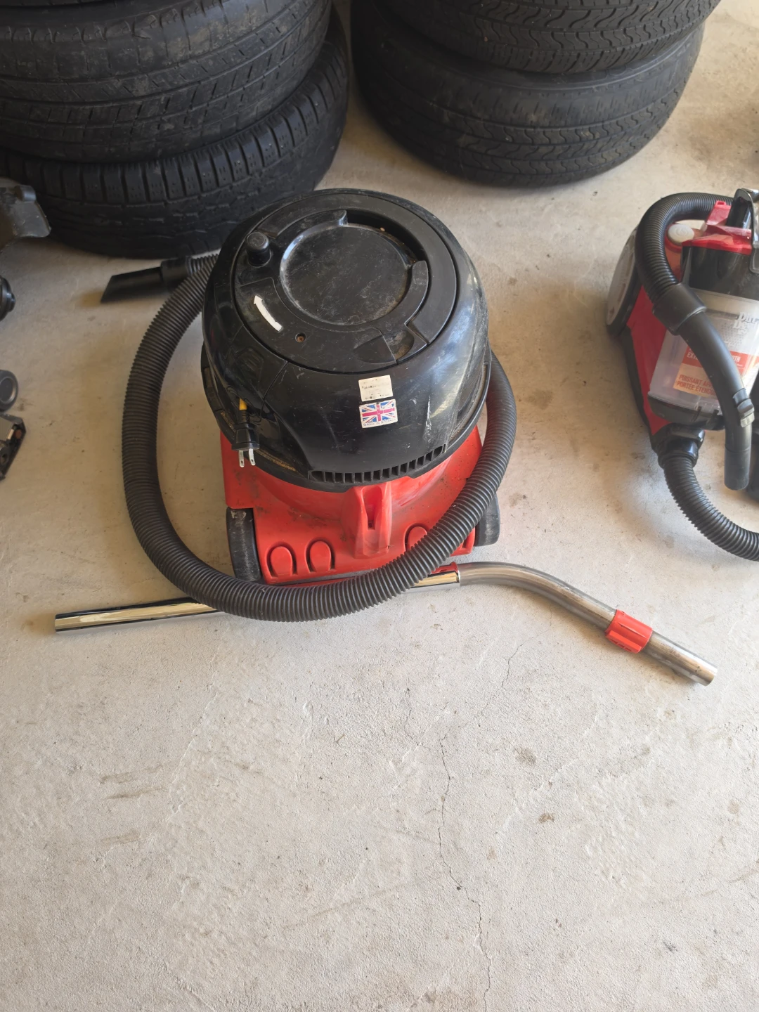 Numatic Henry Vacuum Cleaner - photo 3