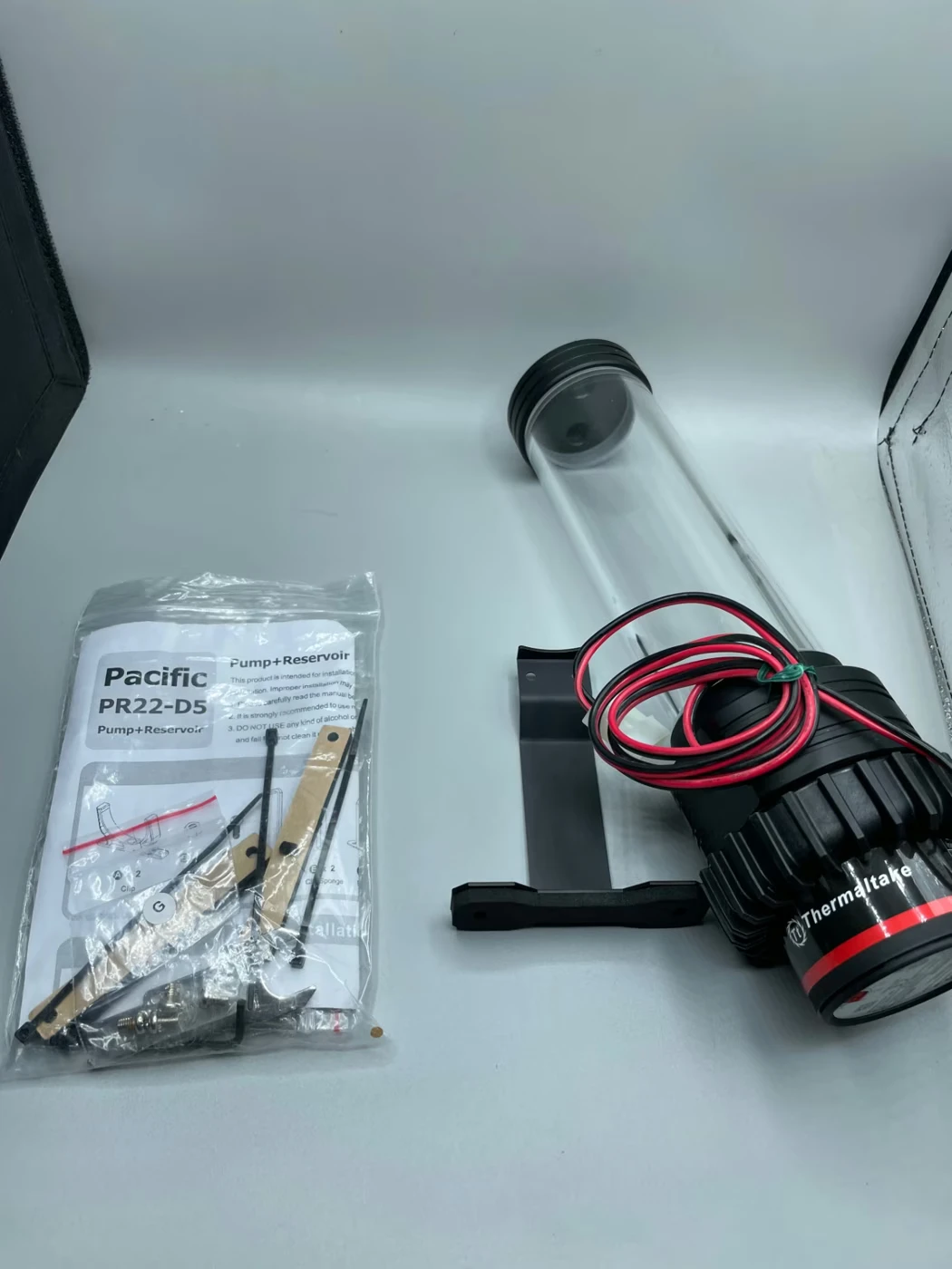 Thermaltake Pacific PR22-D5 Pump Reservoir Combo - photo 2