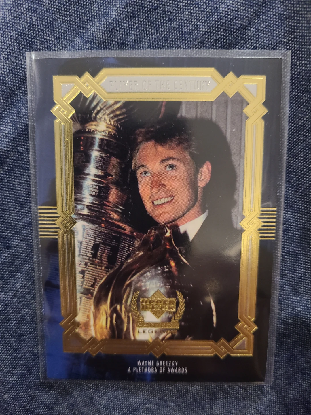 1999 Upper Deck Wayne Gretzky Player of the Century Hockey Card
