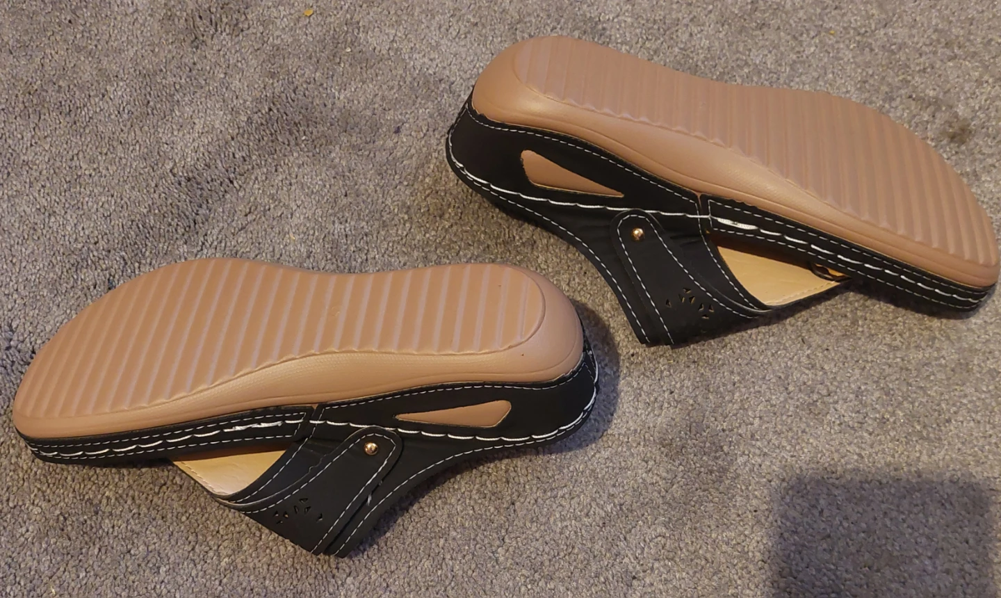 Women's Black Slip-on Sandals Size 41 - photo 3