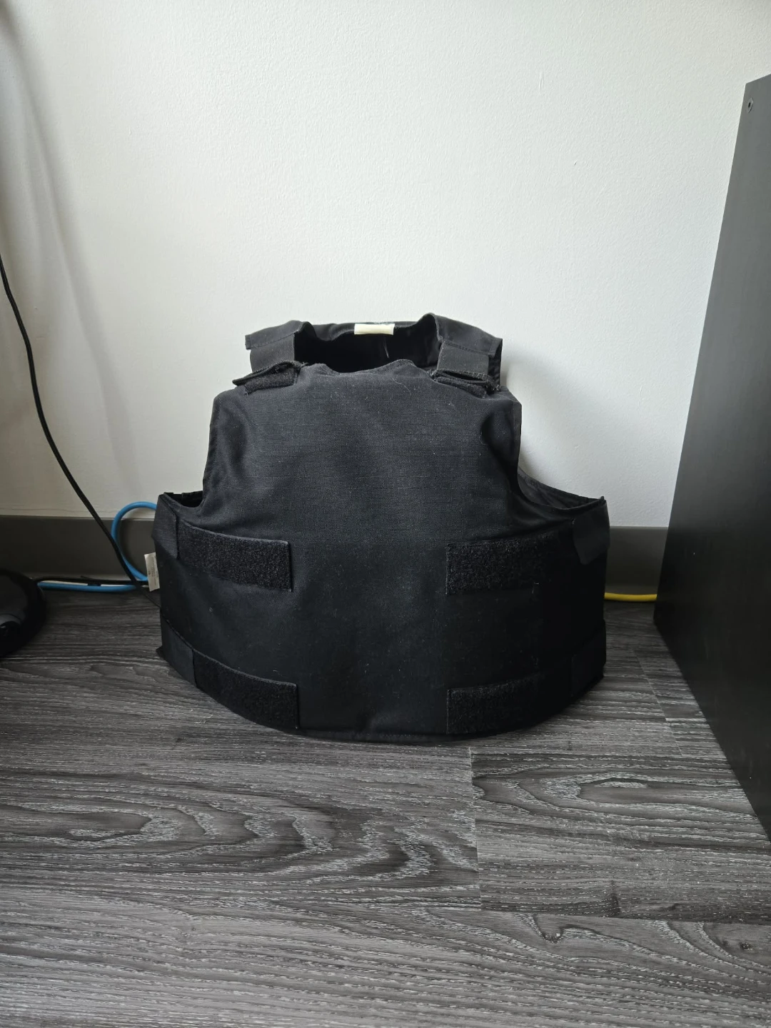 Black Tactical Vest - Size L/G