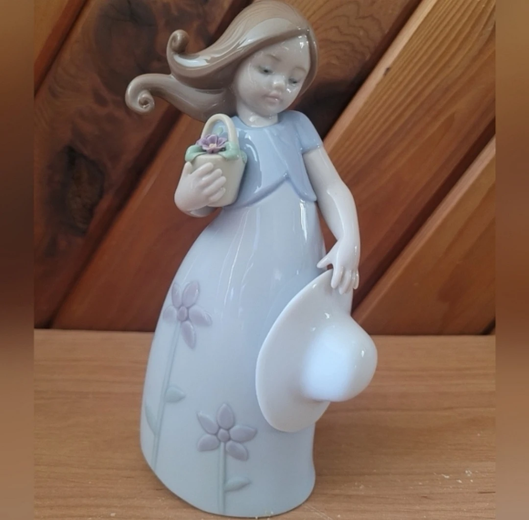 Lladro "Little Violet" Sculpture