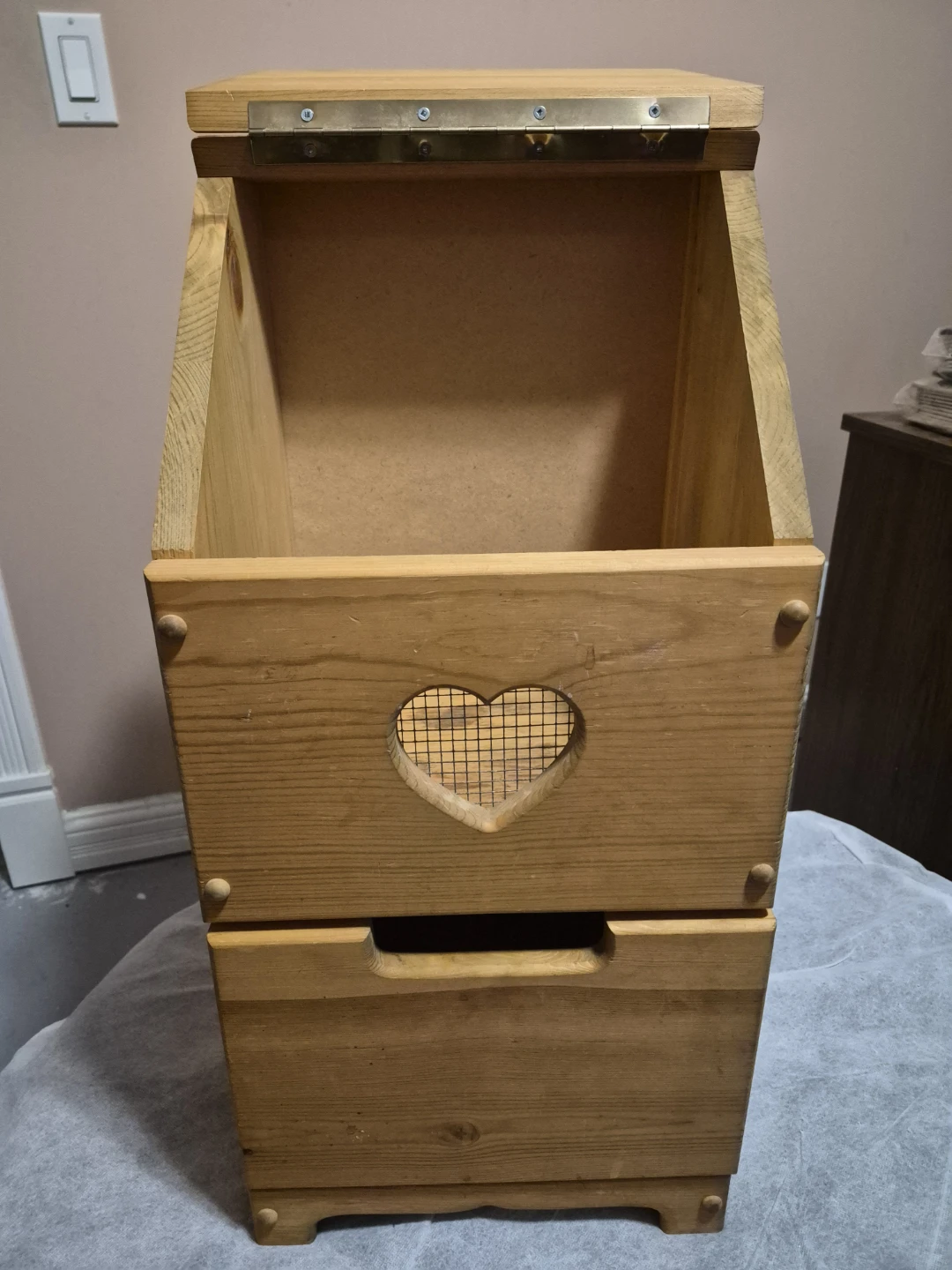 Wooden Bread Box with Heart Cutout - photo 3