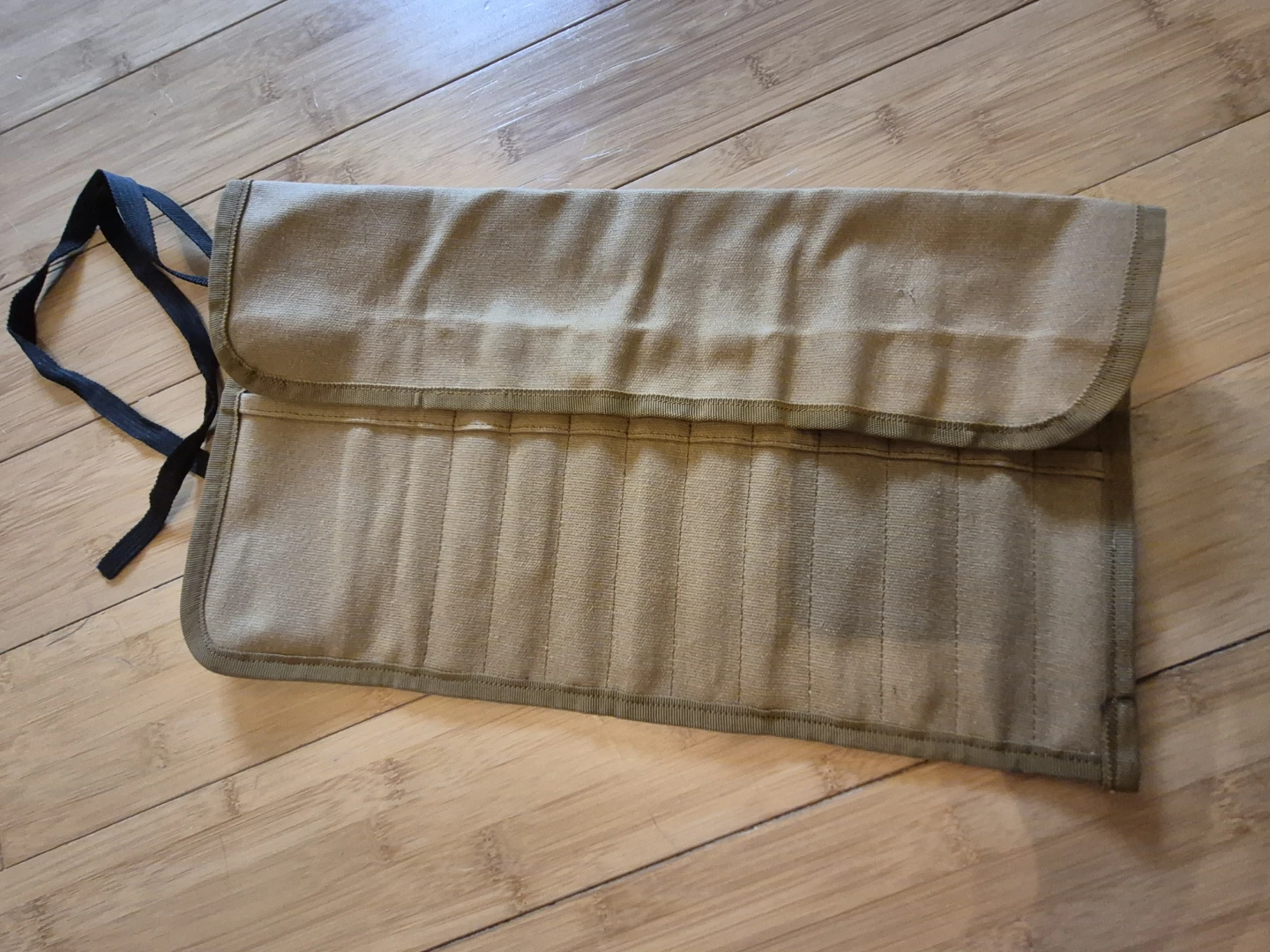 Canvas storage roll for artist's paint brushes - photo 4