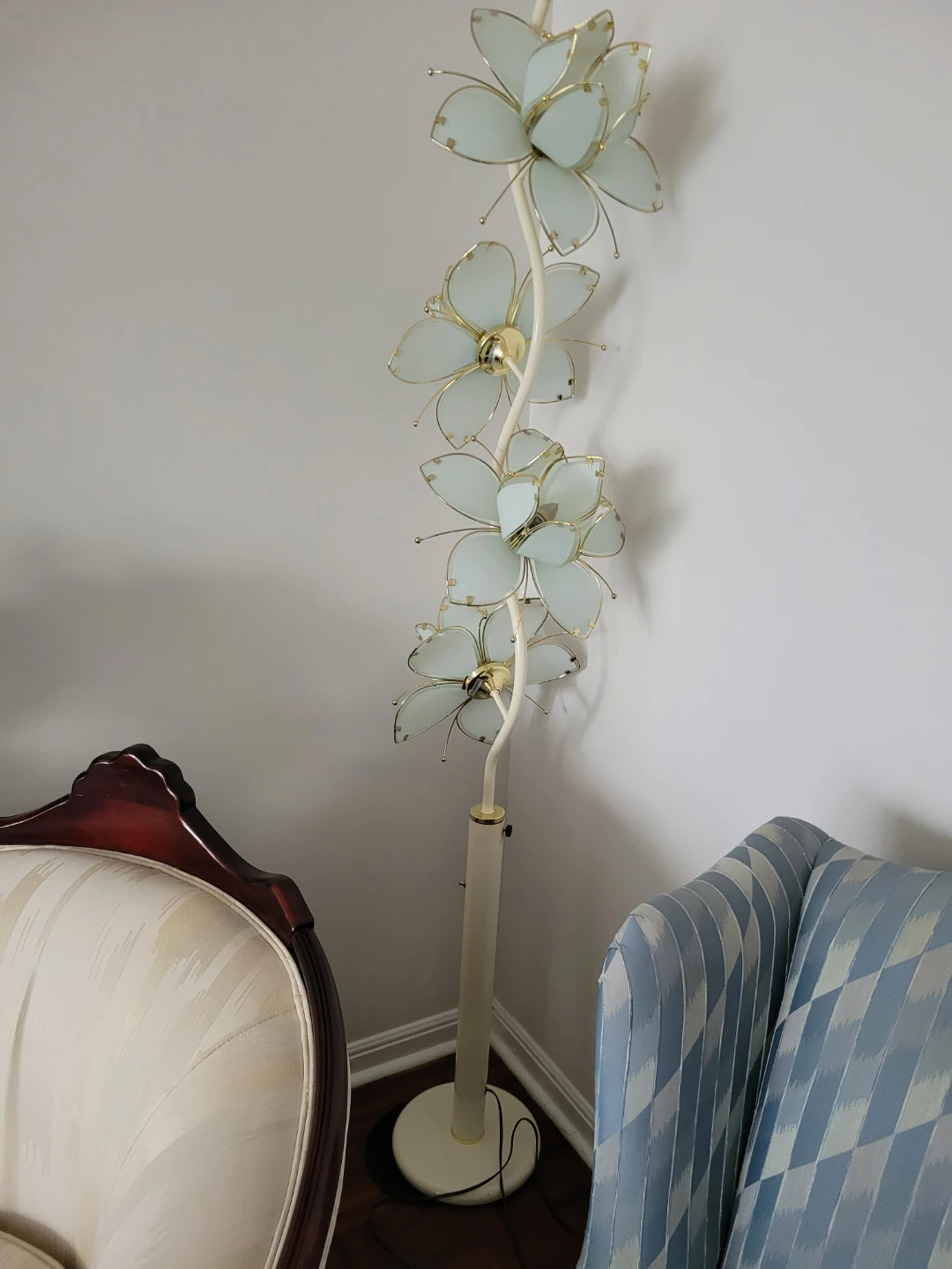 Vintage Floor Lamp with Flower Accents