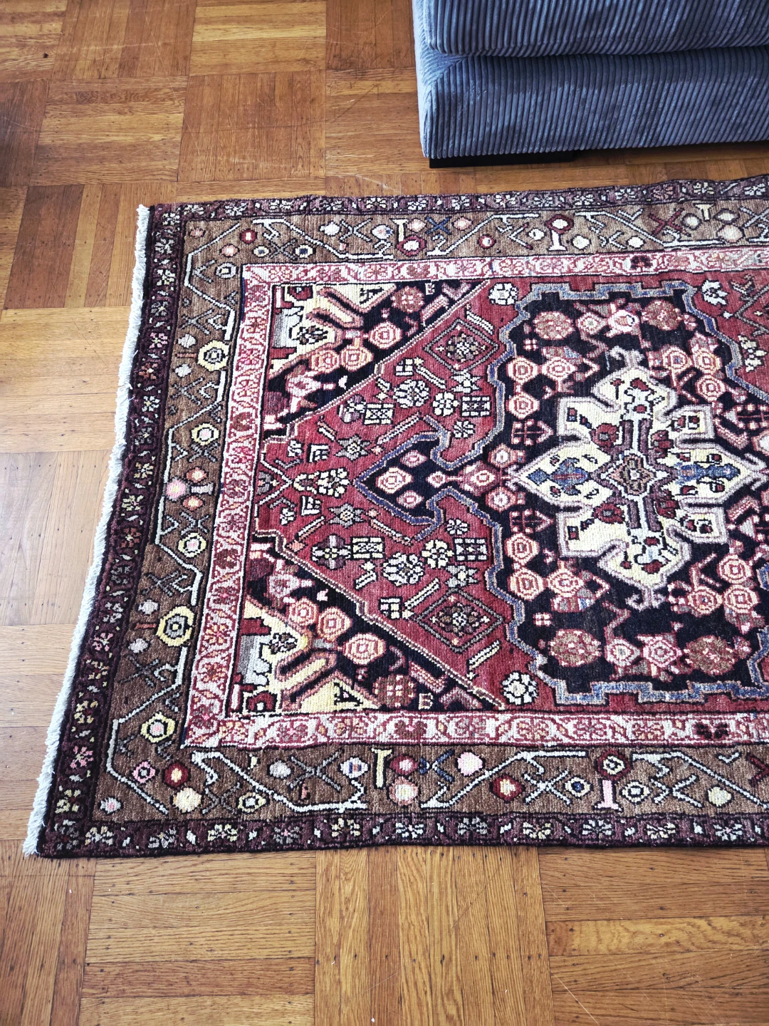 Antique Zanjan Hand-Knotted Persian Wool Rug (80" × 47") - photo 4