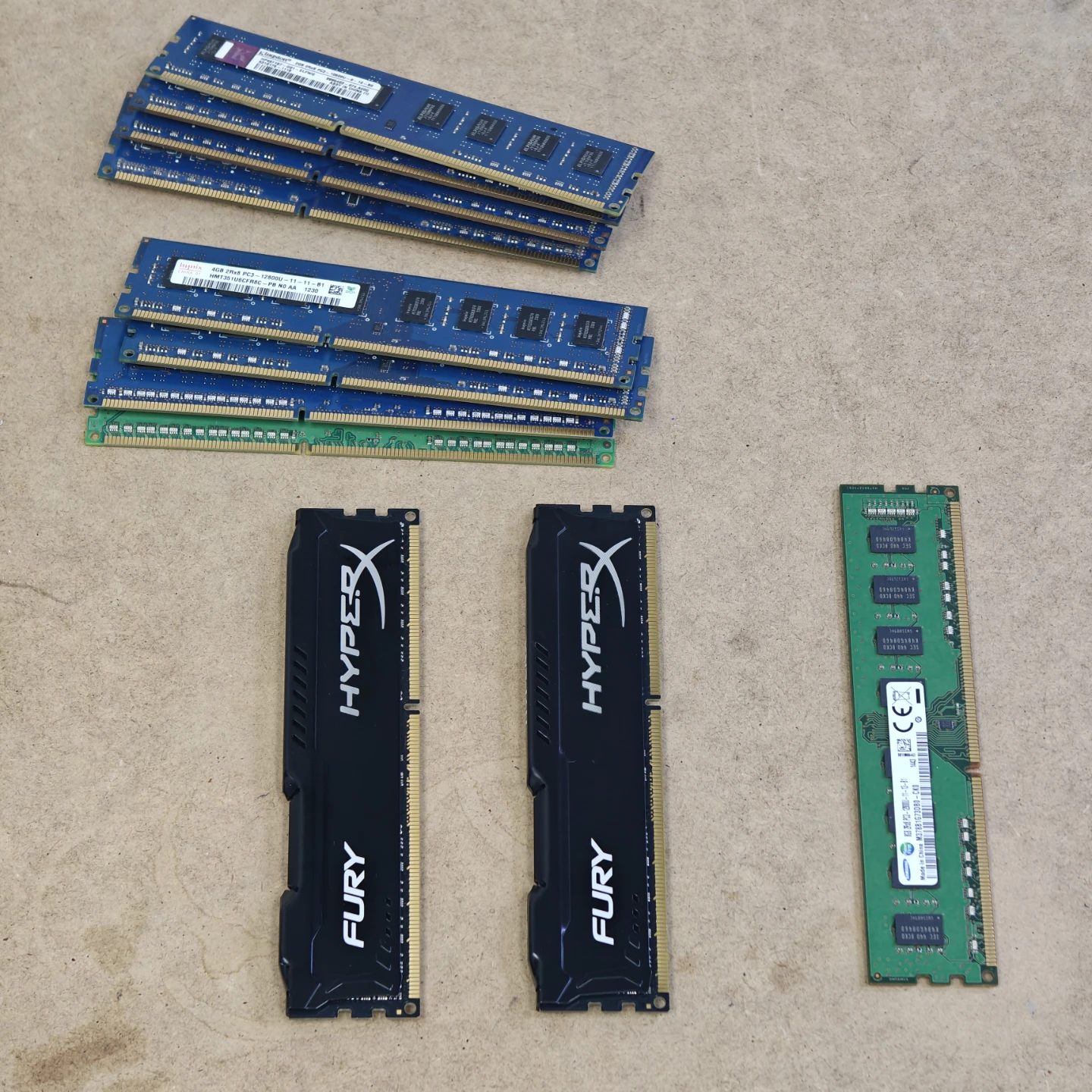 Servers + RAM + HDDs - photo 3